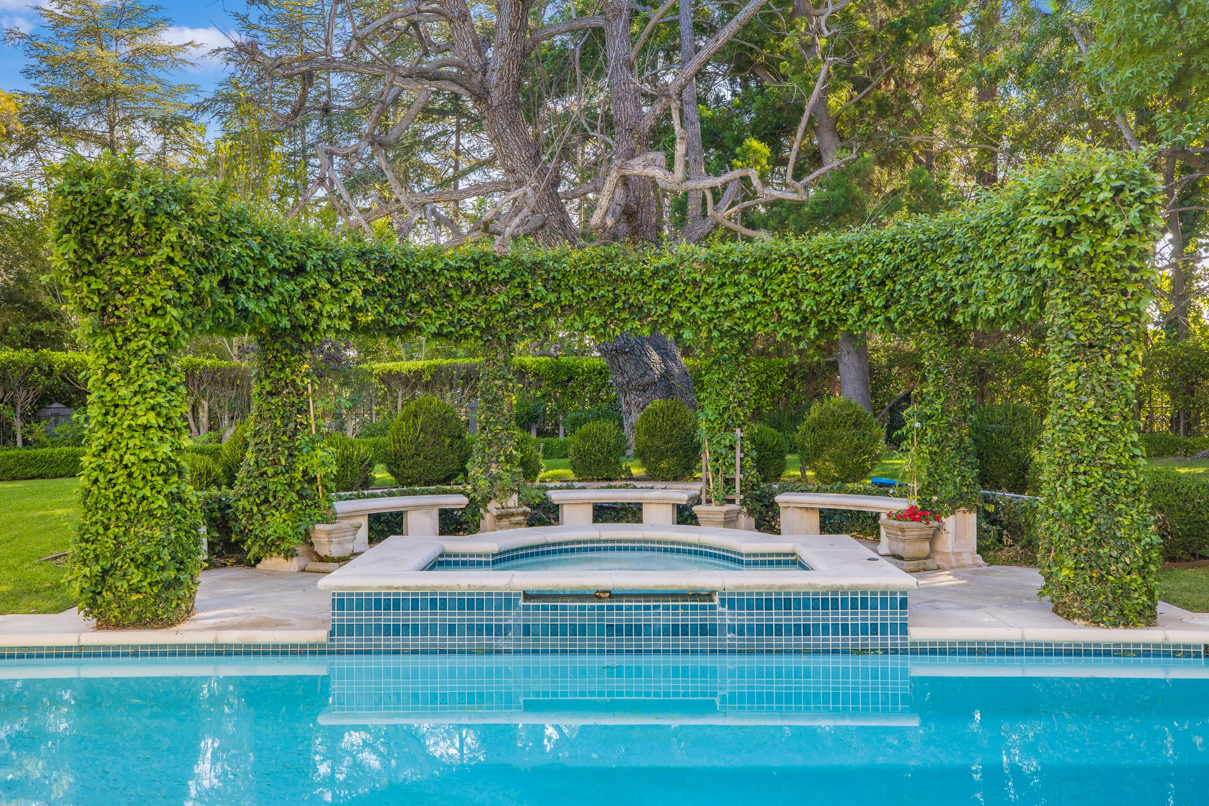 Wander Beverly Hills Villa #60