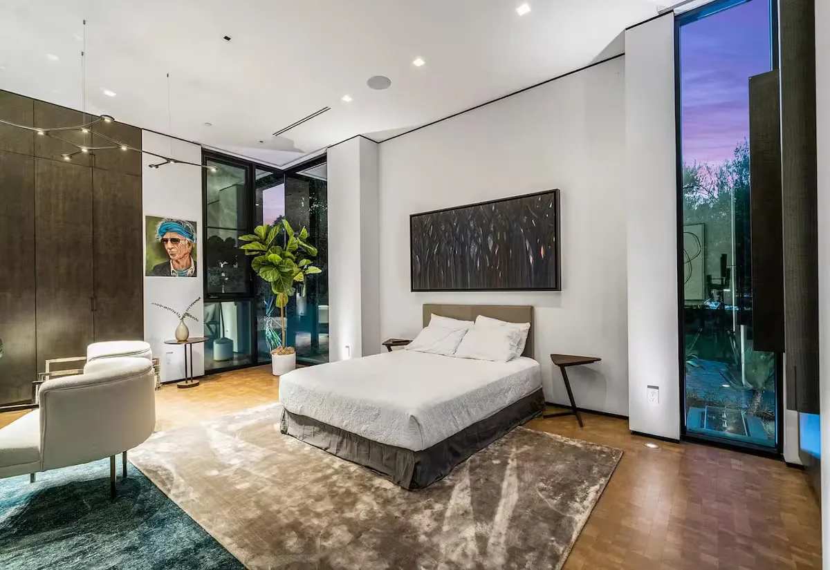 Bedroom 3 image