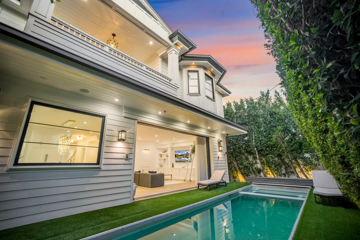 Wander Los Angeles Rosewood