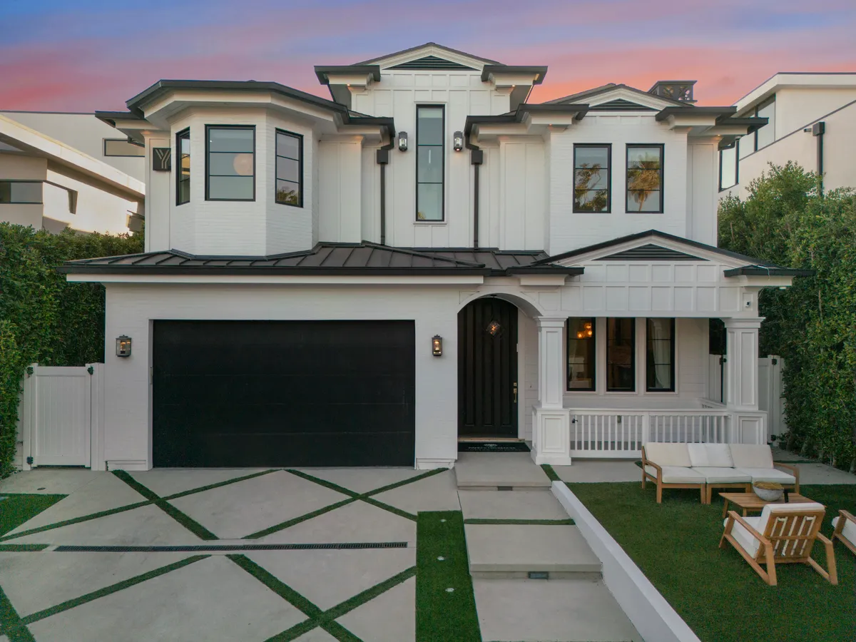 Wander Los Angeles Rosewood #1