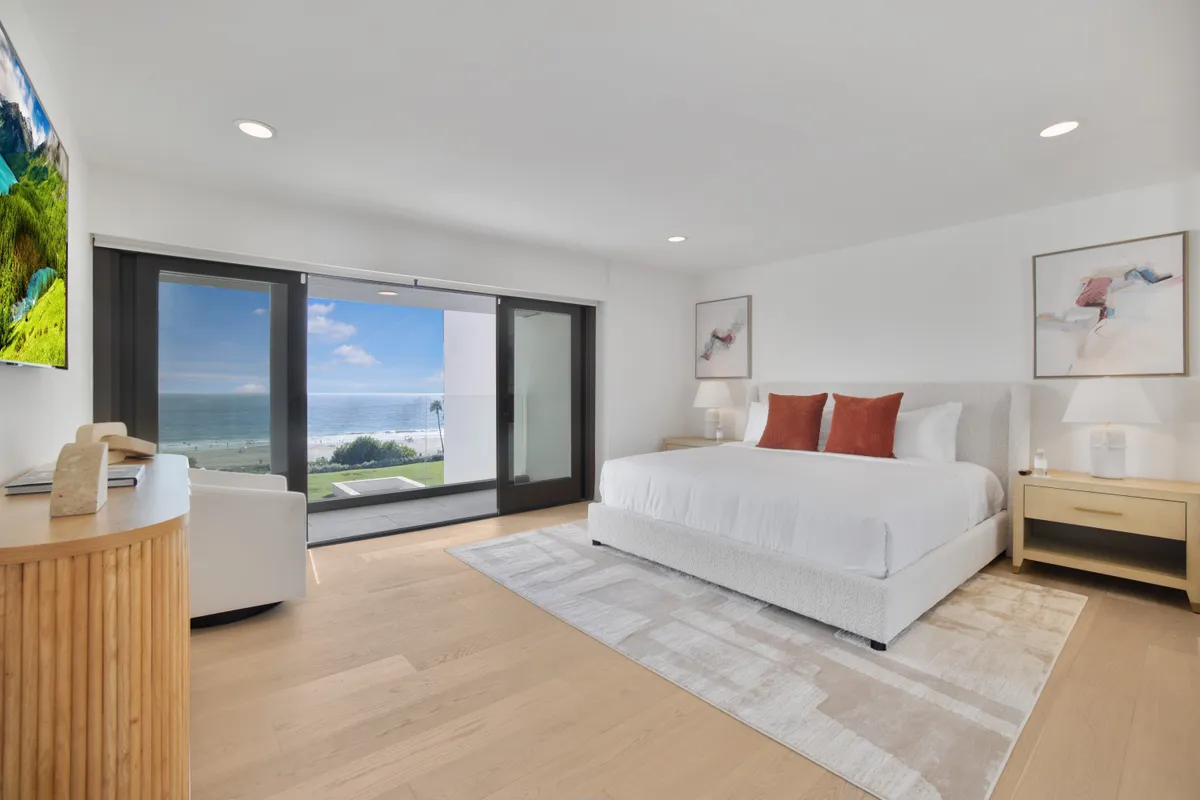 Bedroom 3 image