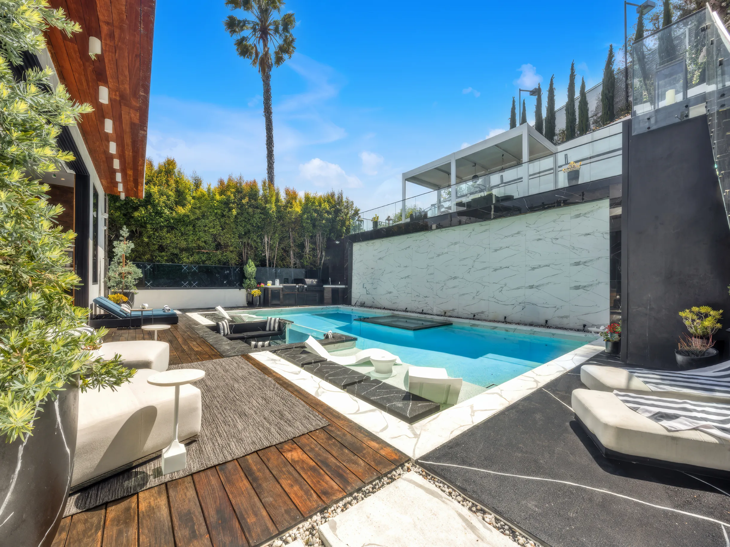 Wander Beverly Hills Sanctuary #33