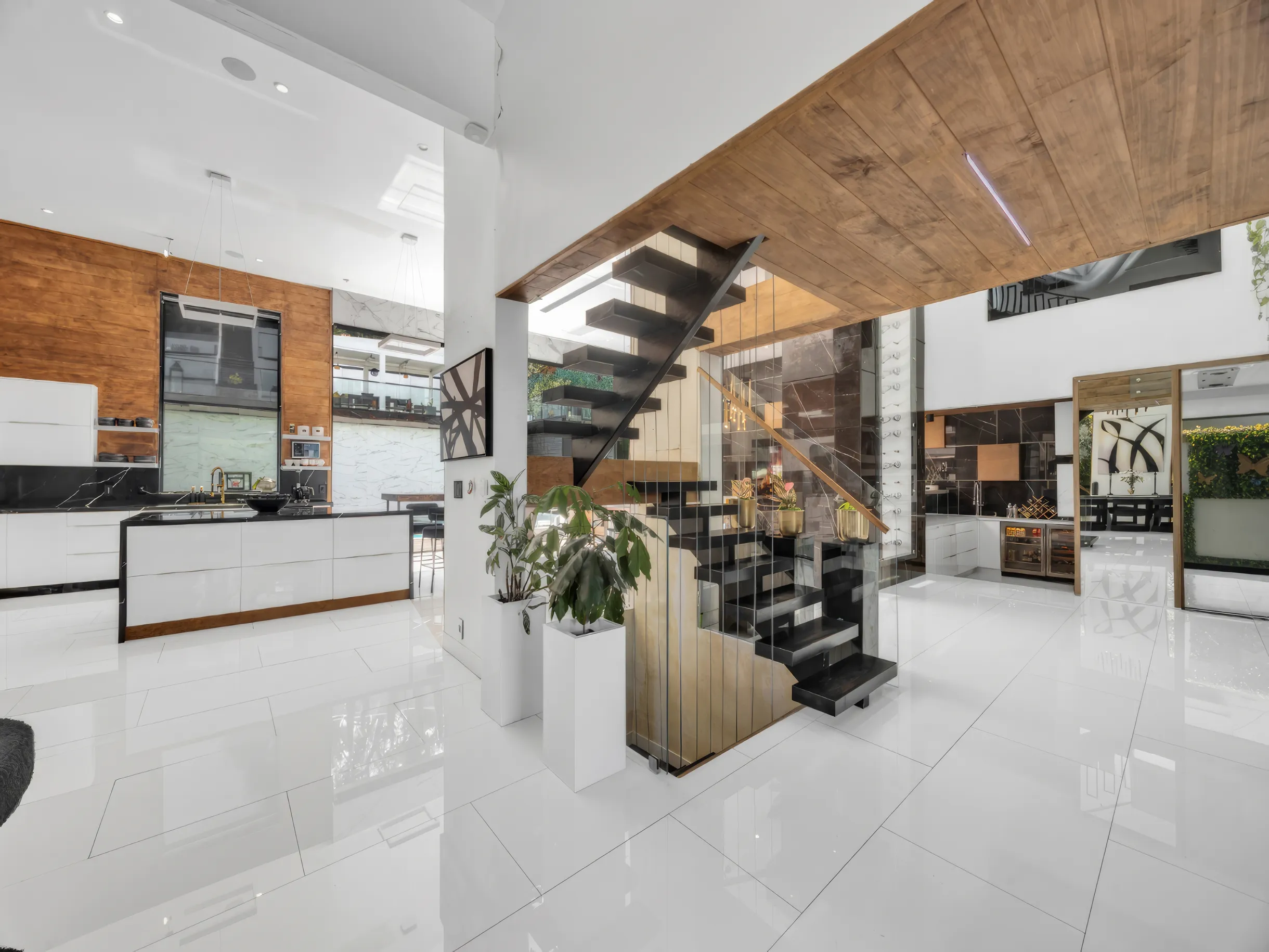 Wander Beverly Hills Sanctuary #22