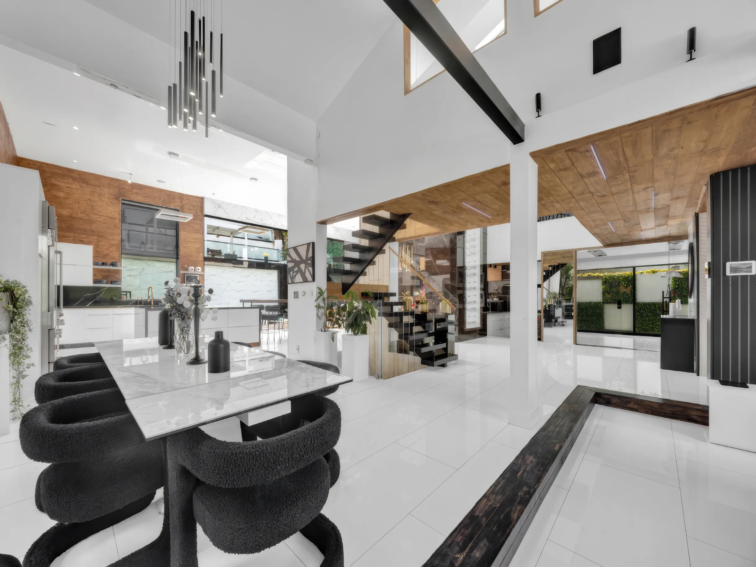 Wander Beverly Hills Sanctuary #23