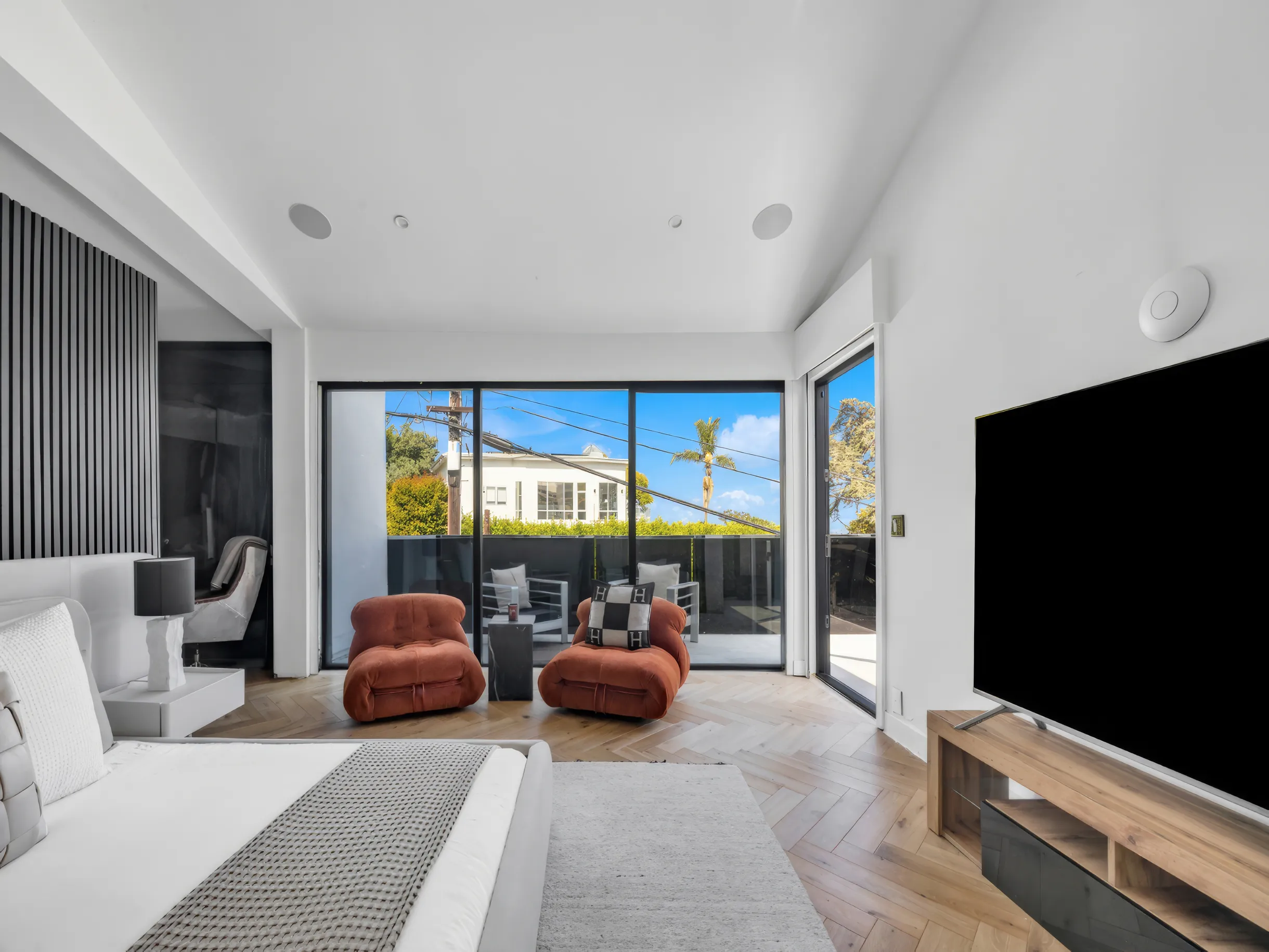 Wander Beverly Hills Sanctuary #32