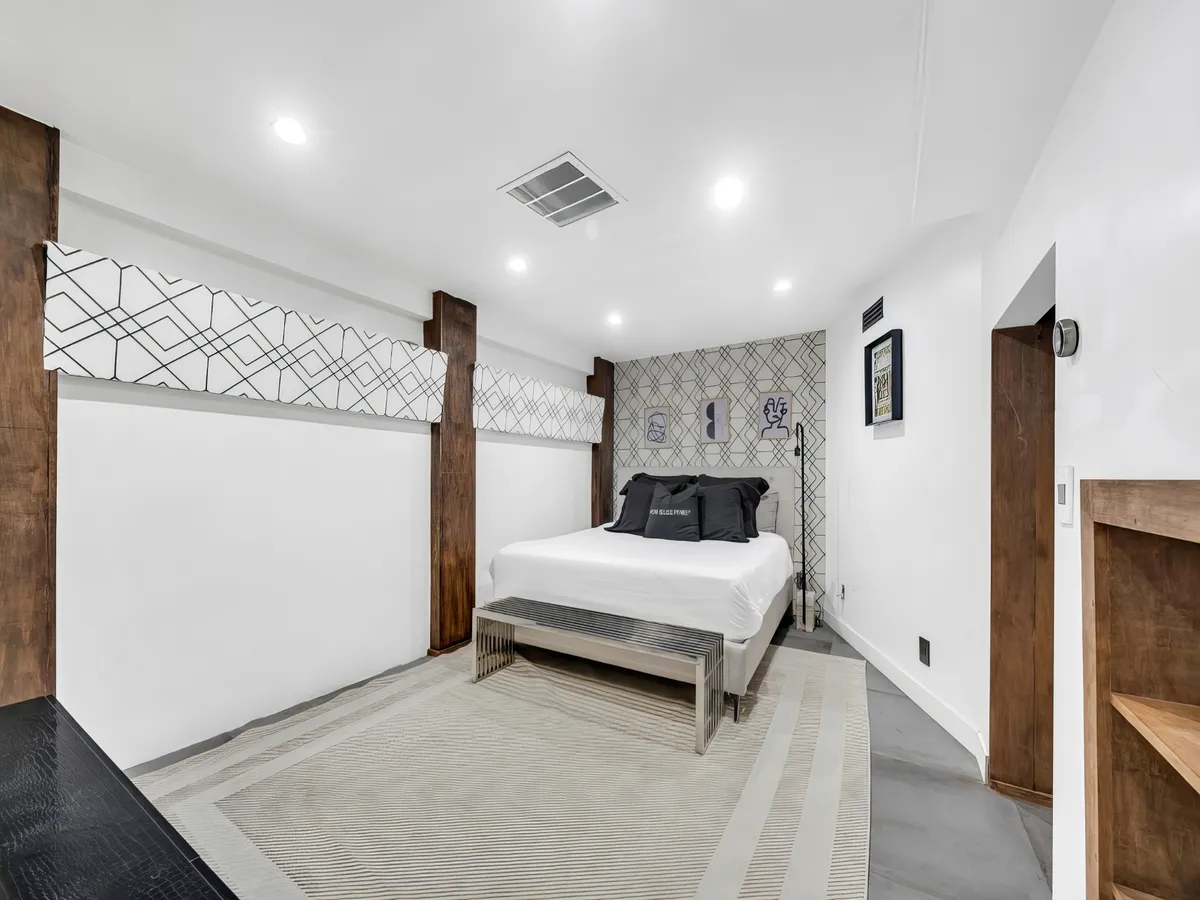 Bedroom 4 image