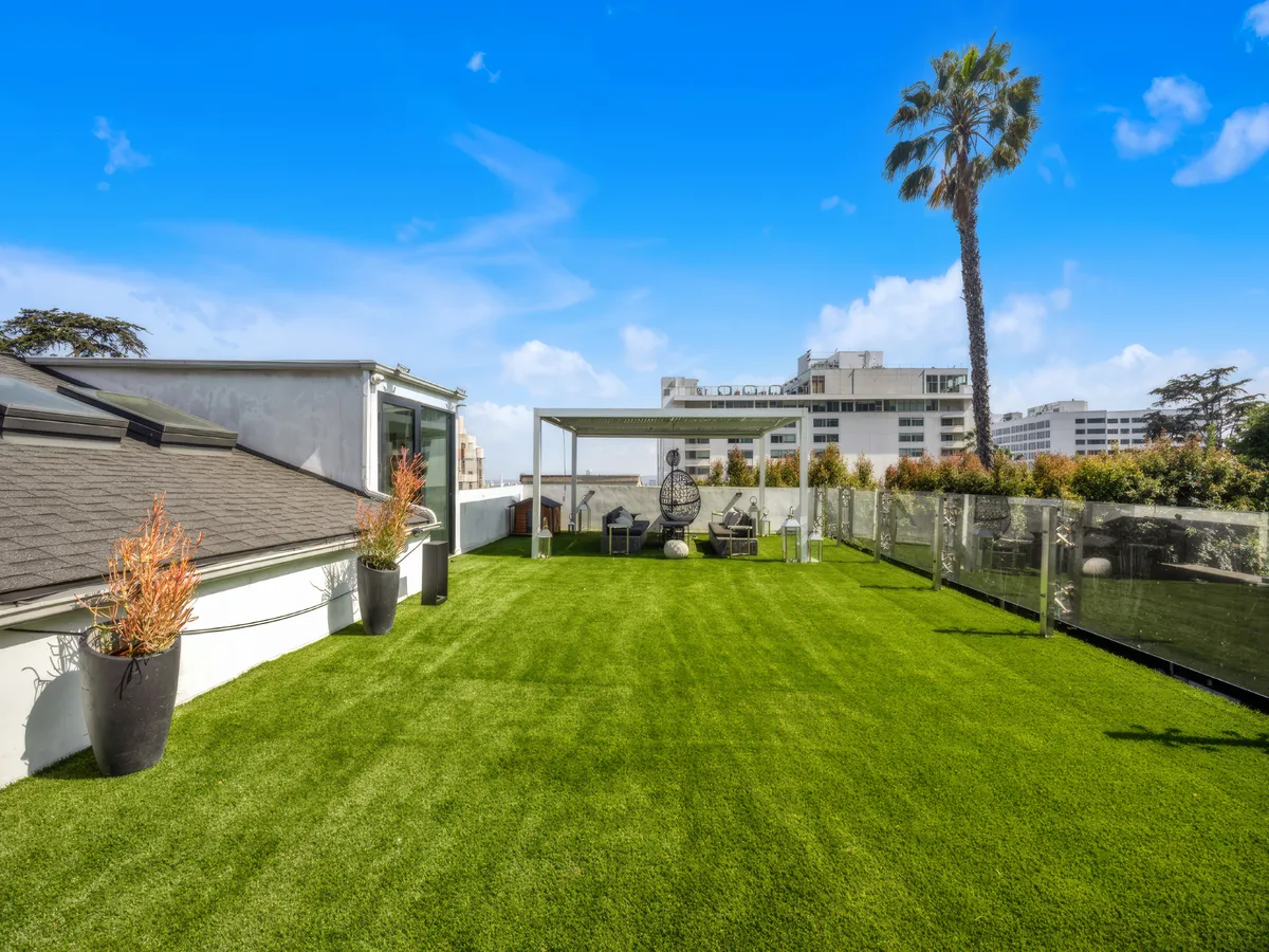 Wander Beverly Hills Sanctuary