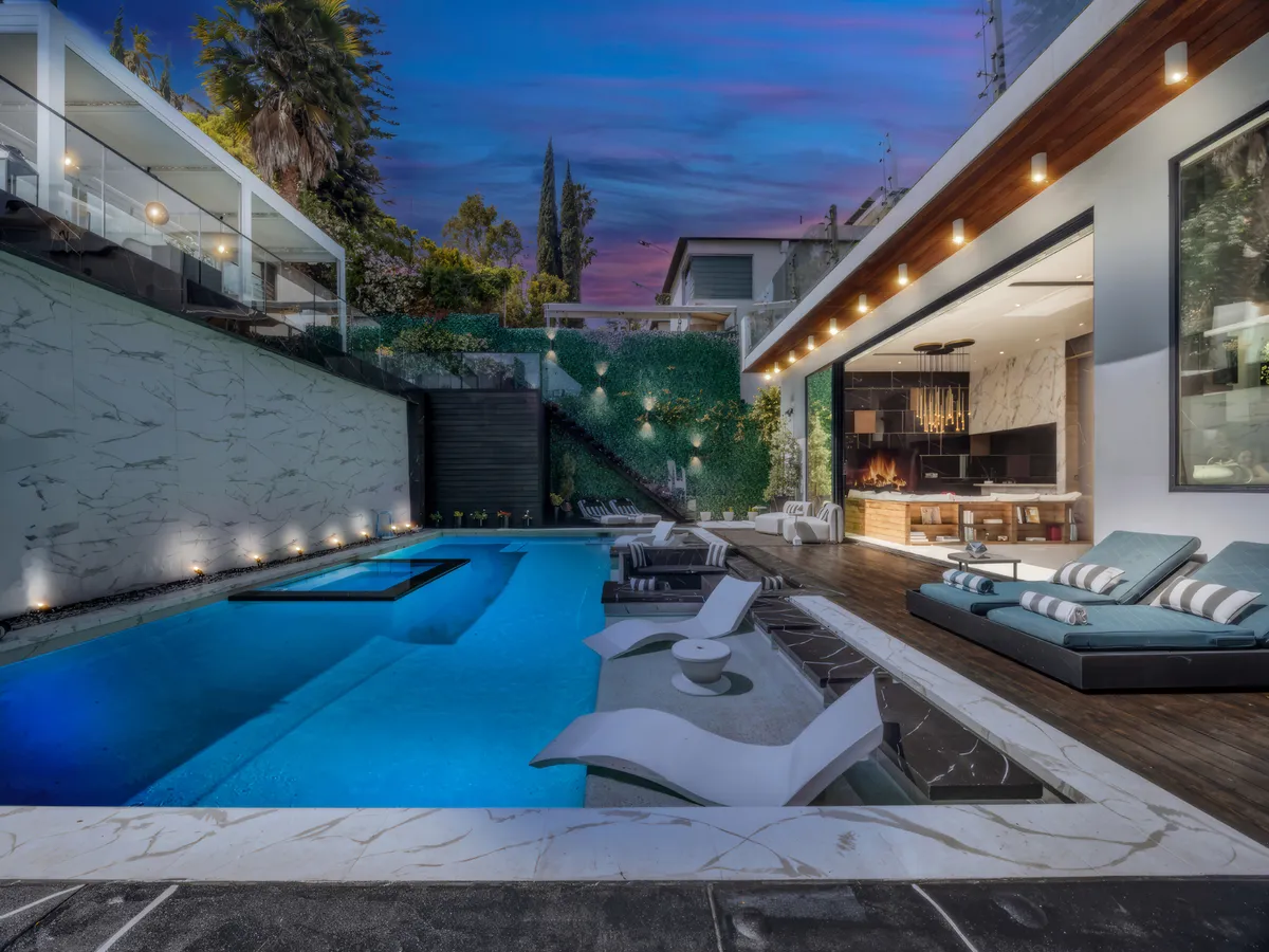 Wander Beverly Hills Sanctuary