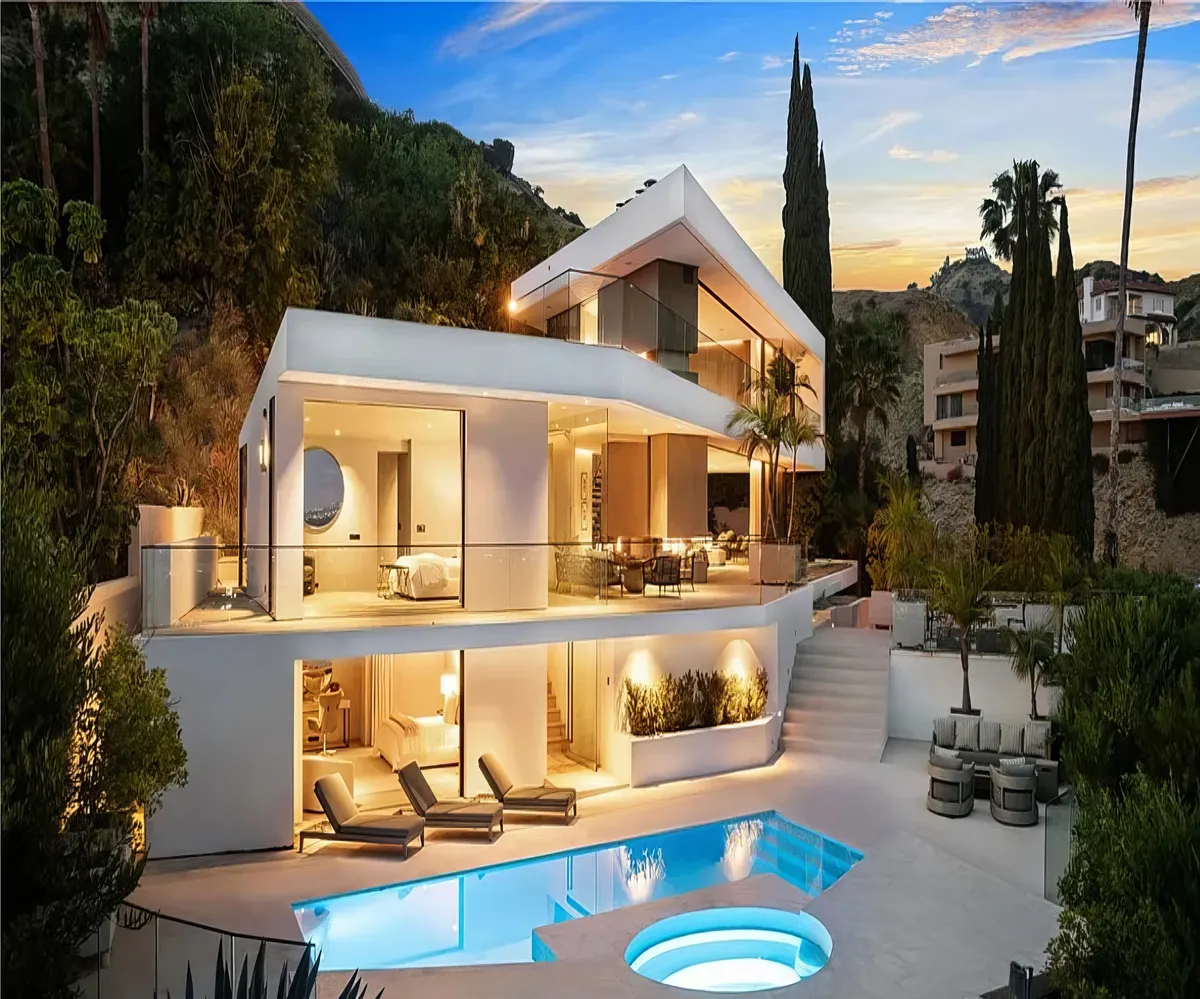 Wander Hollywood Hills Estate #32