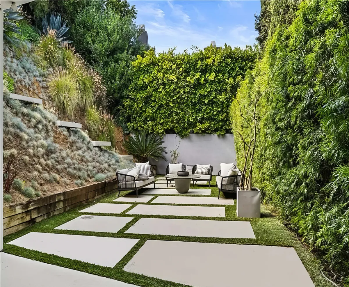 Wander Hollywood Hills Estate #18