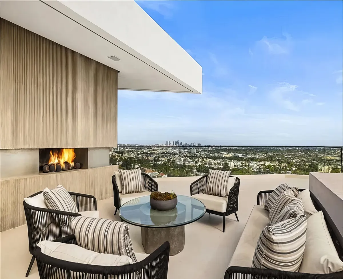 Wander Hollywood Hills Estate #34