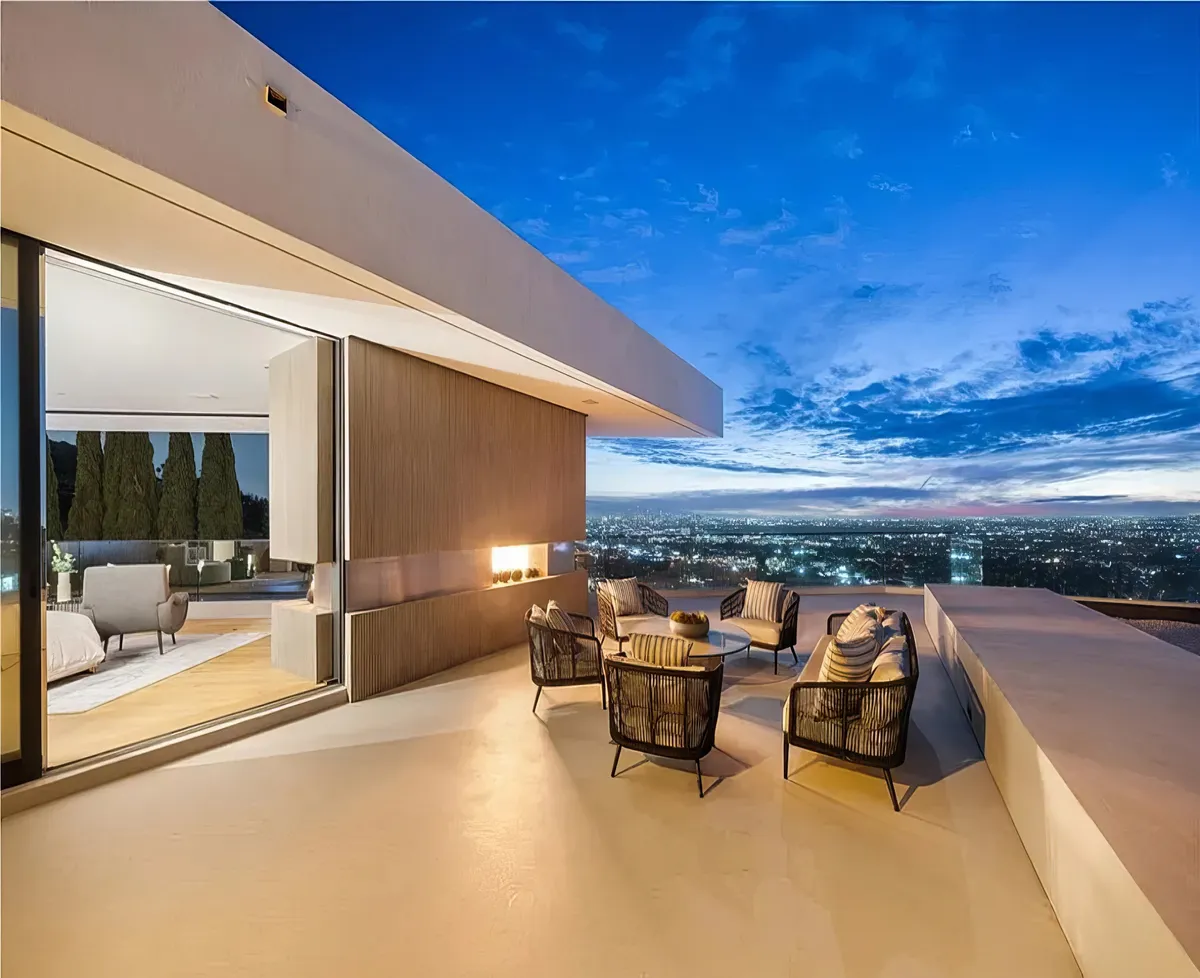 Wander Hollywood Hills Estate #49