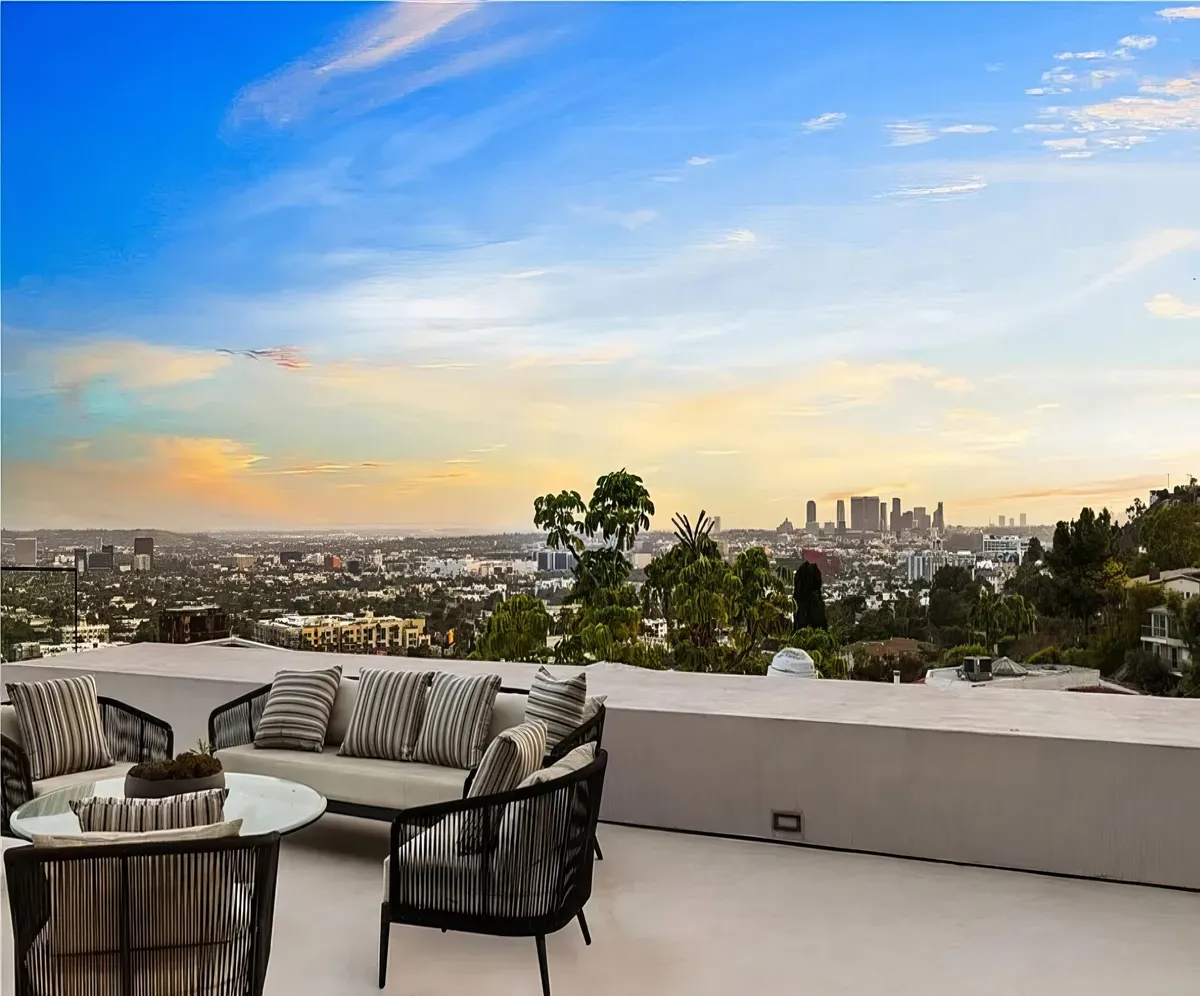 Wander Hollywood Hills Estate #56