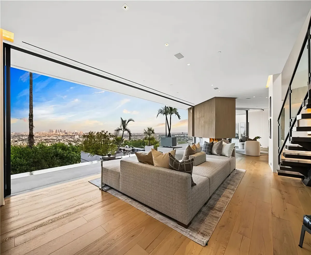 Wander Hollywood Hills Estate #20