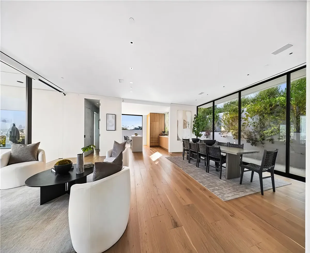 Wander Hollywood Hills Estate #21