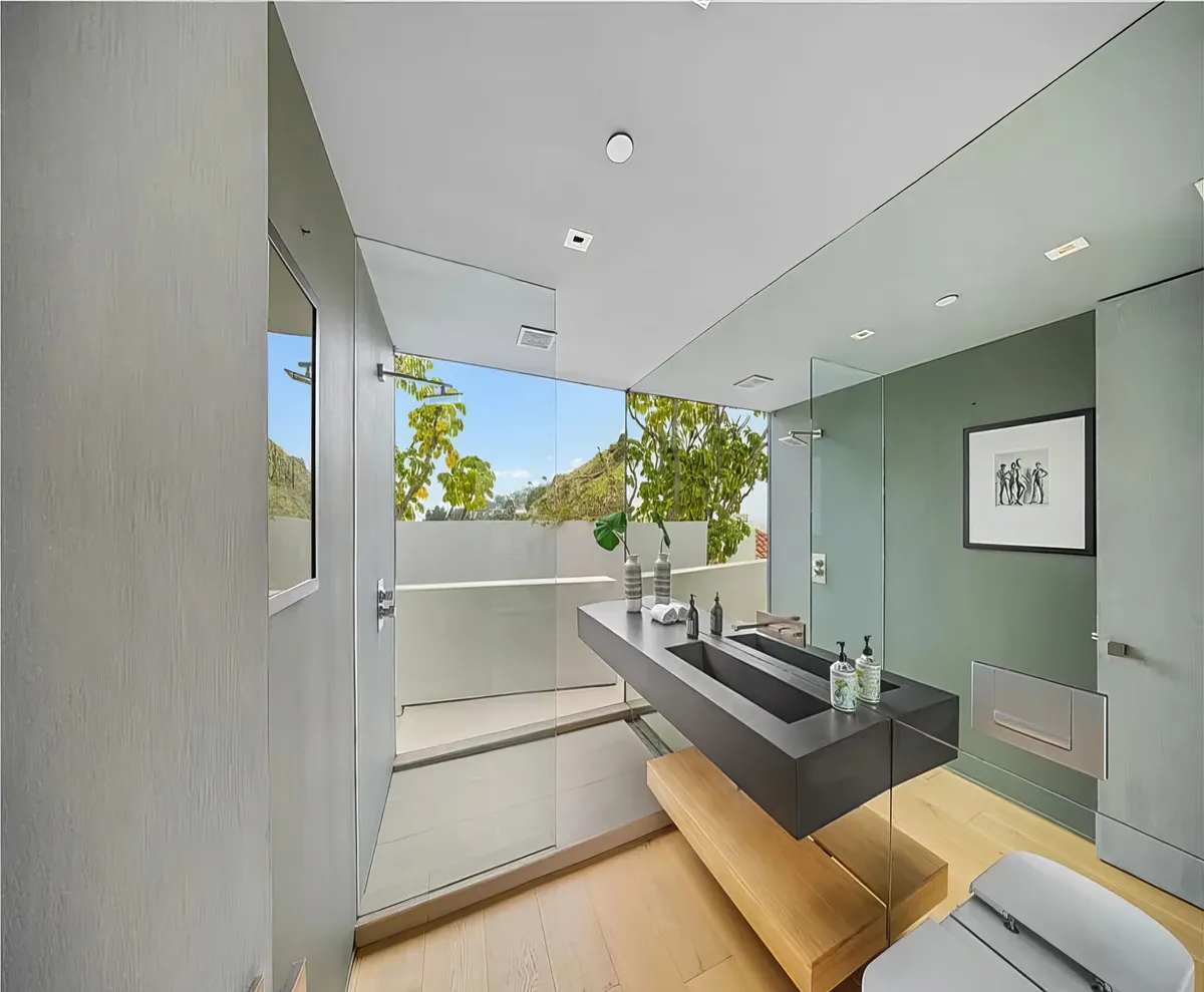 Wander Hollywood Hills Estate #30