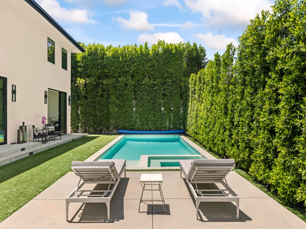Casa Leona - Modern Masterpiece Behind Private Gates w/ Pool & Chef's Kitchen property photo 2