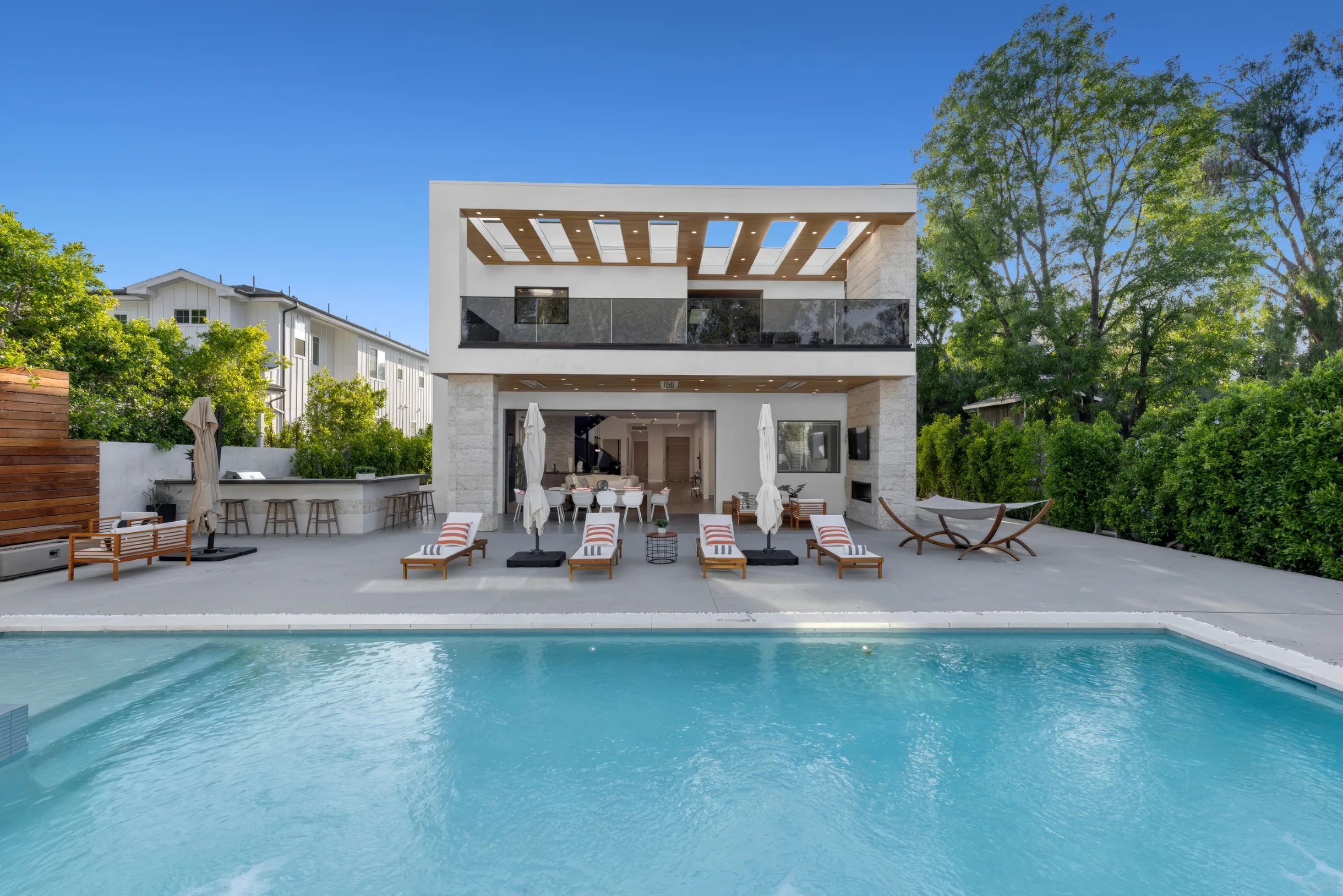 Wander Tarzana Modern #43