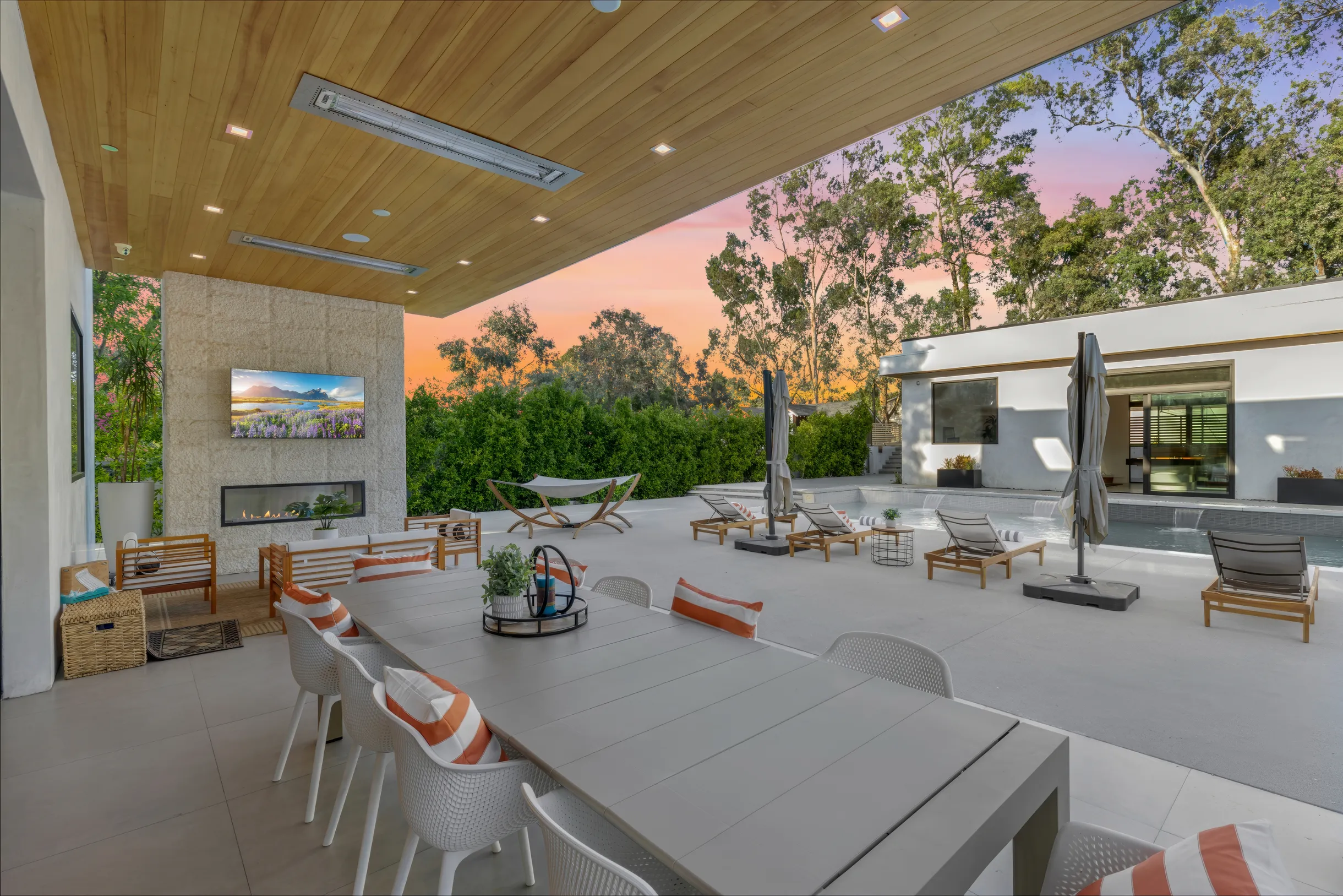 Wander Tarzana Modern #6