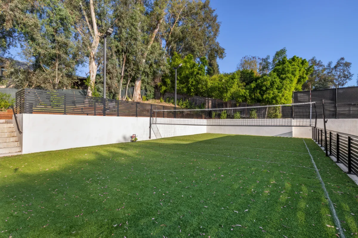 Wander Tarzana Modern #44