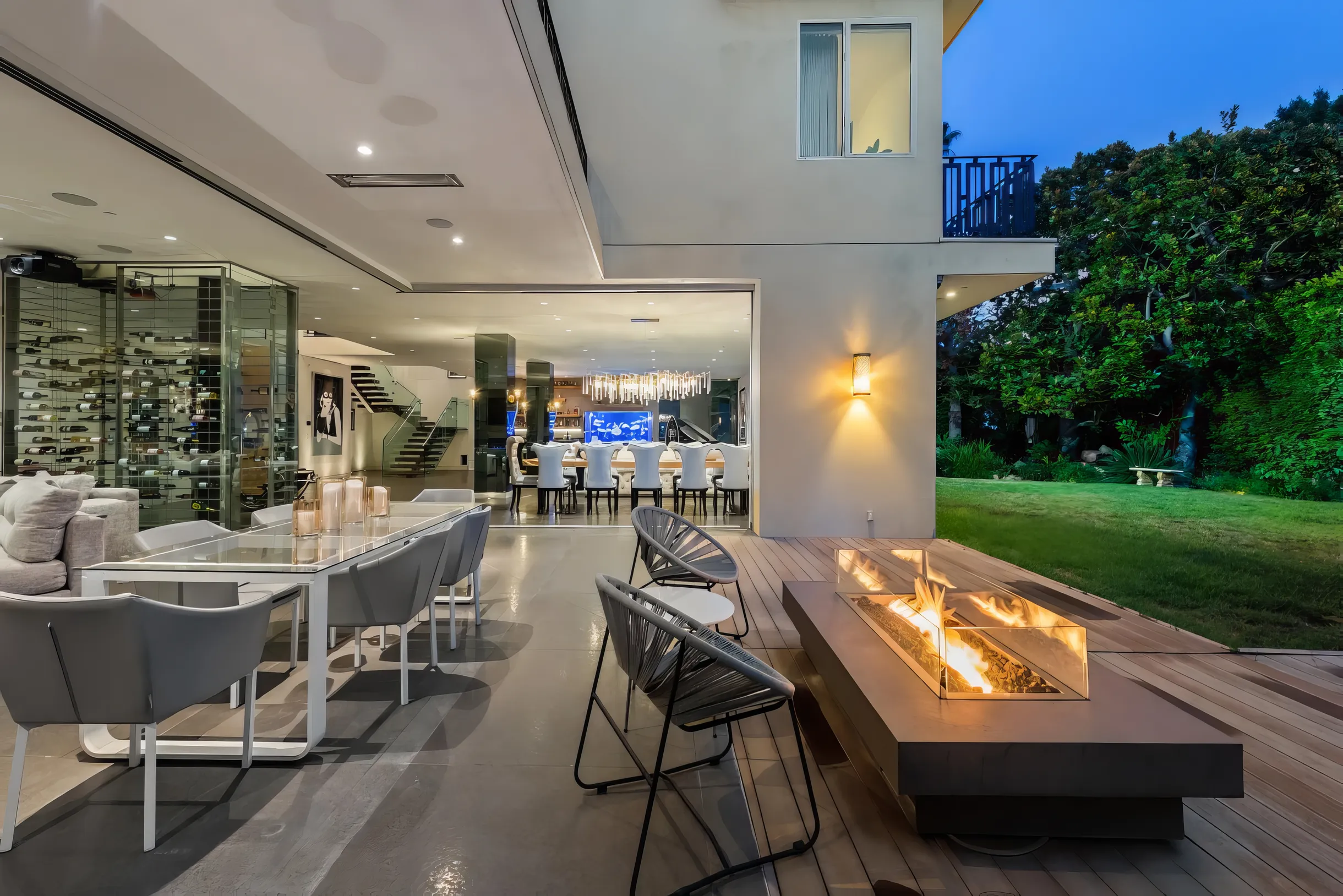 Wander West Hollywood Royale #8