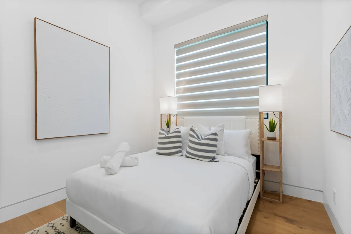 Bedroom 6 image