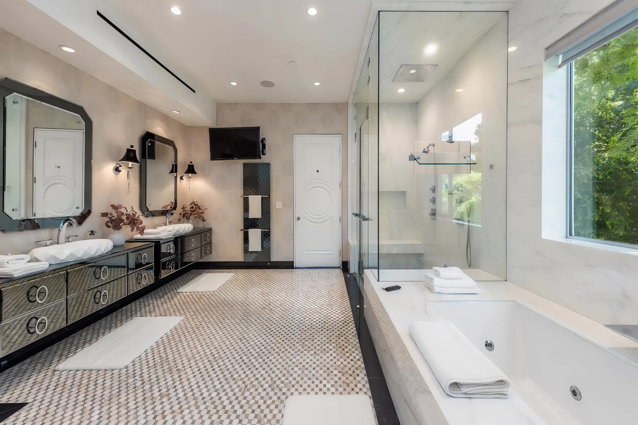 Wander West Hollywood Royale #14