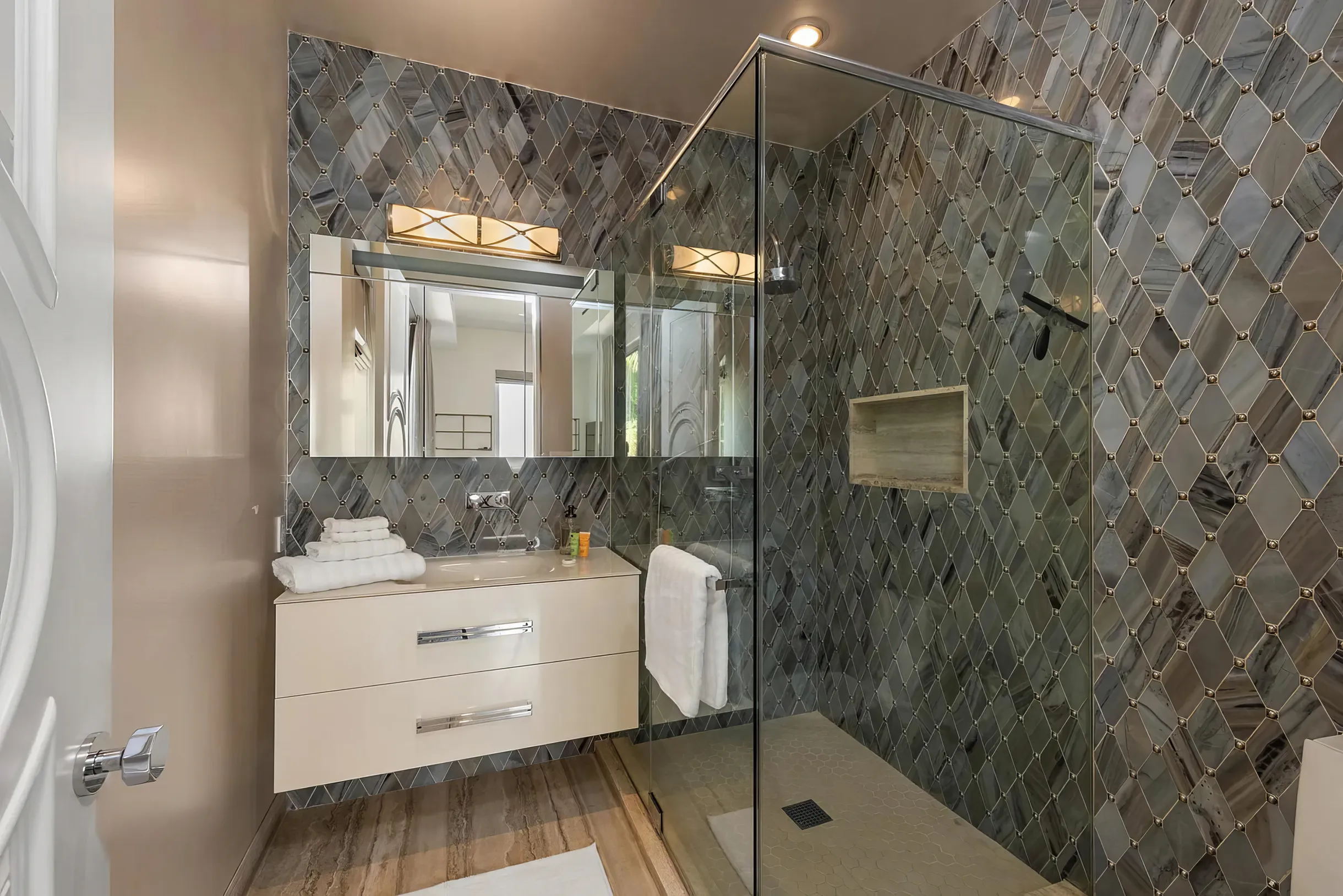 Wander West Hollywood Royale #20