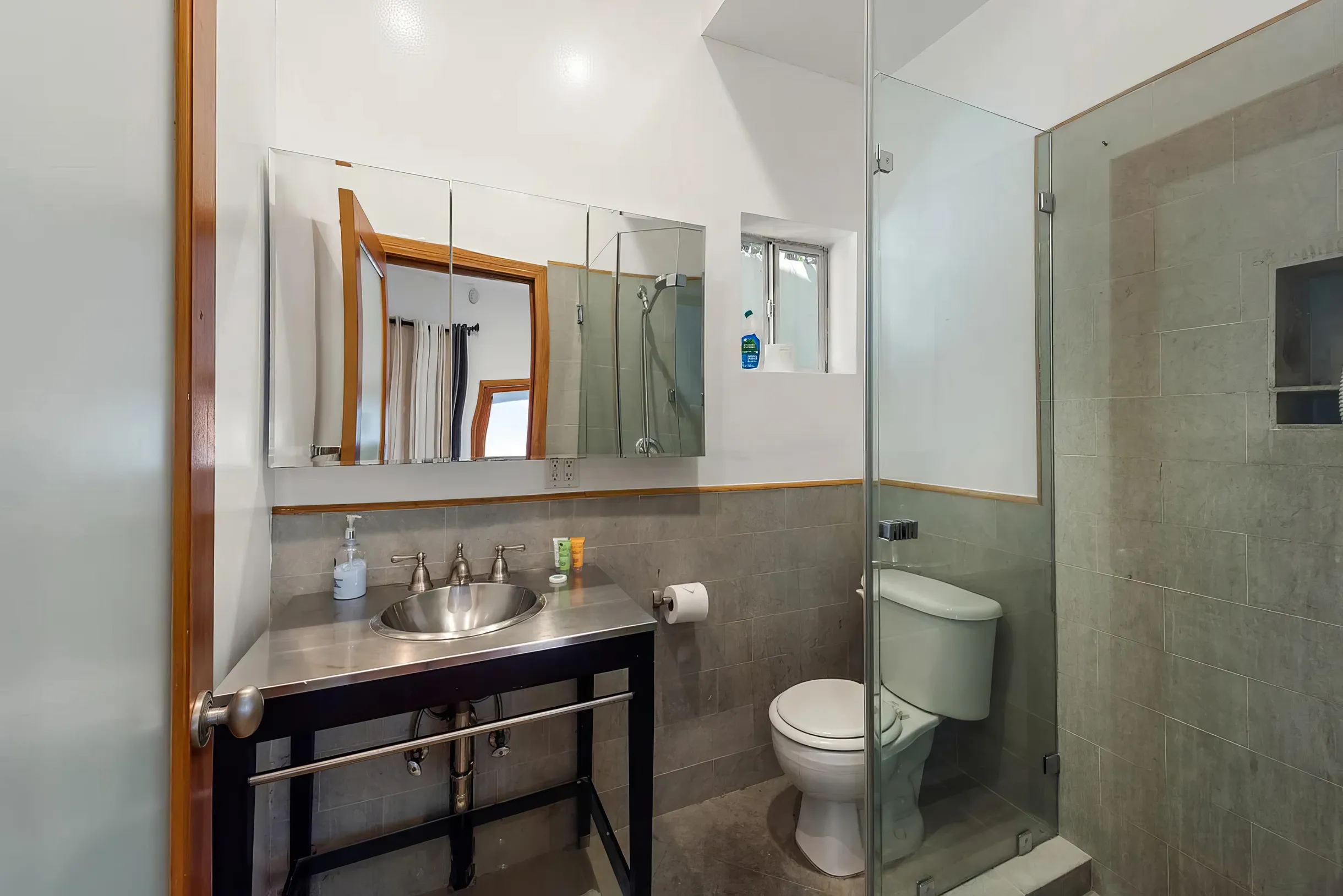 Wander West Hollywood Royale #22