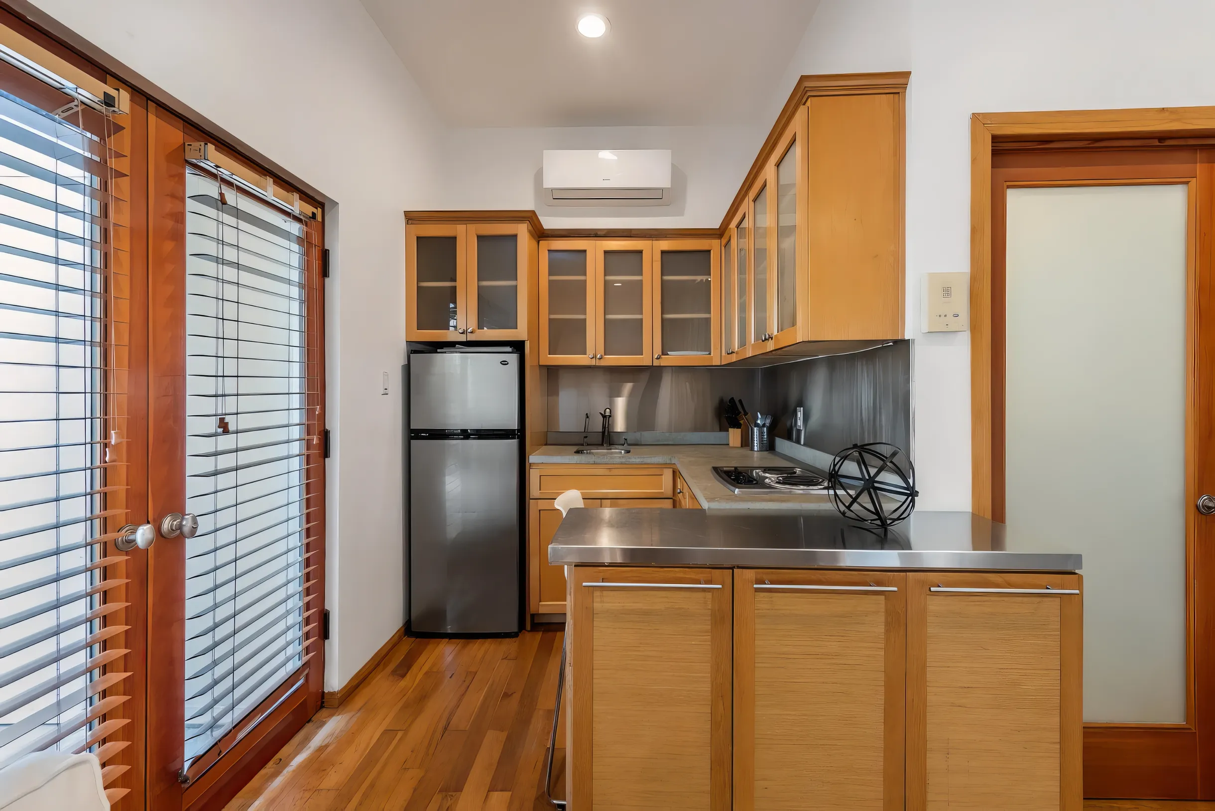 Wander West Hollywood Royale #52