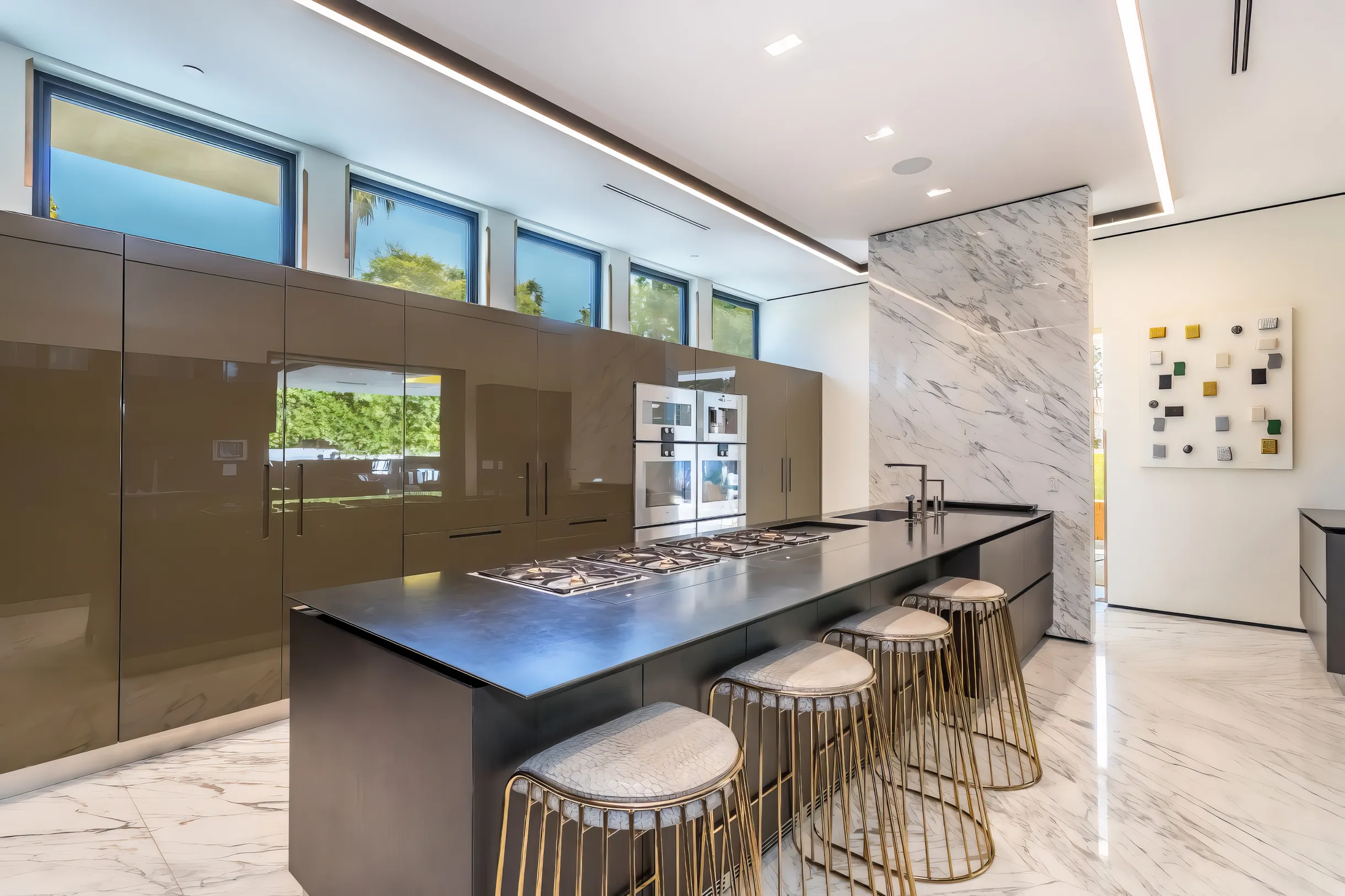 Wander Beverly Hills Golden #10