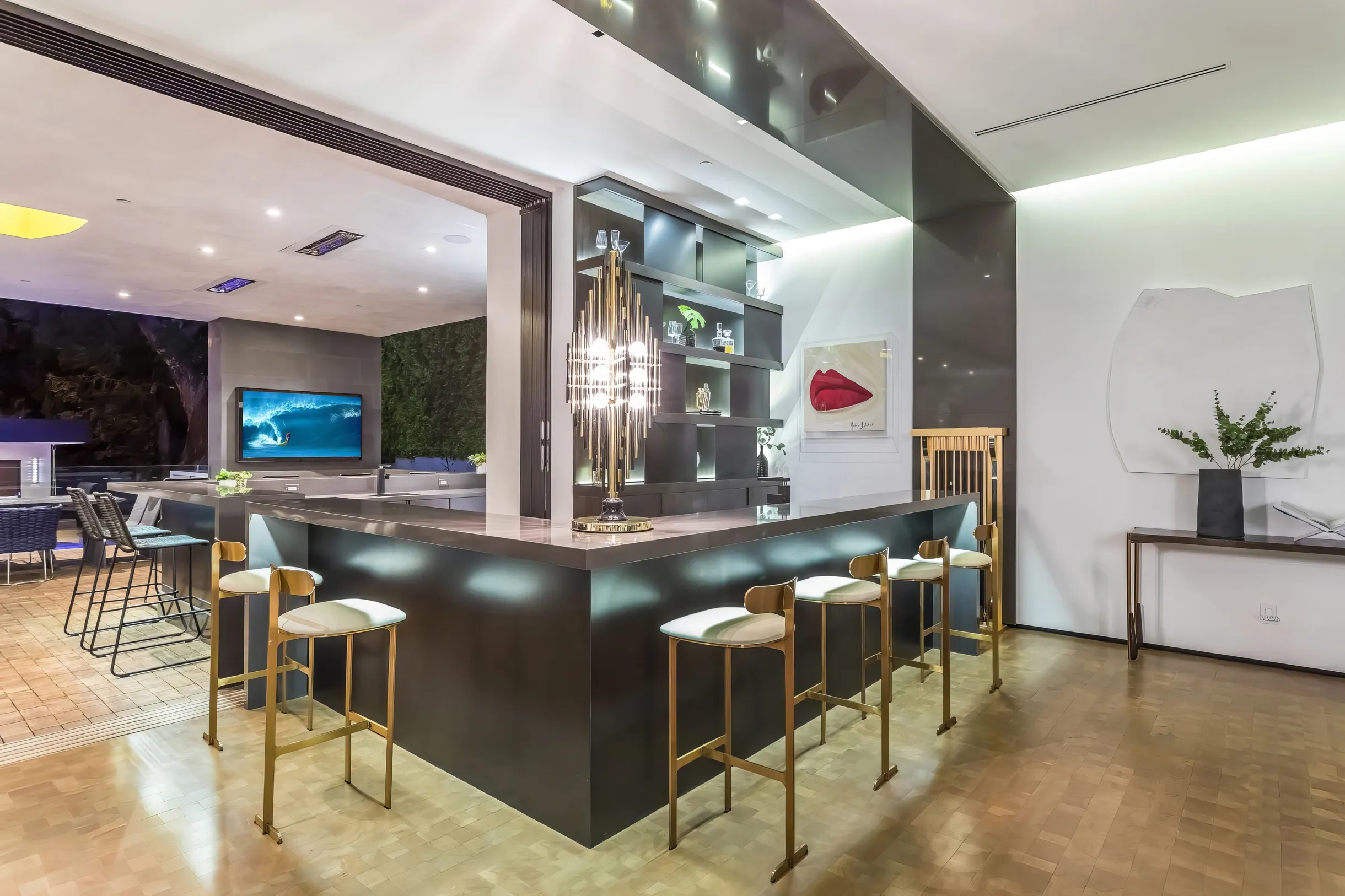 Wander Beverly Hills Golden #16