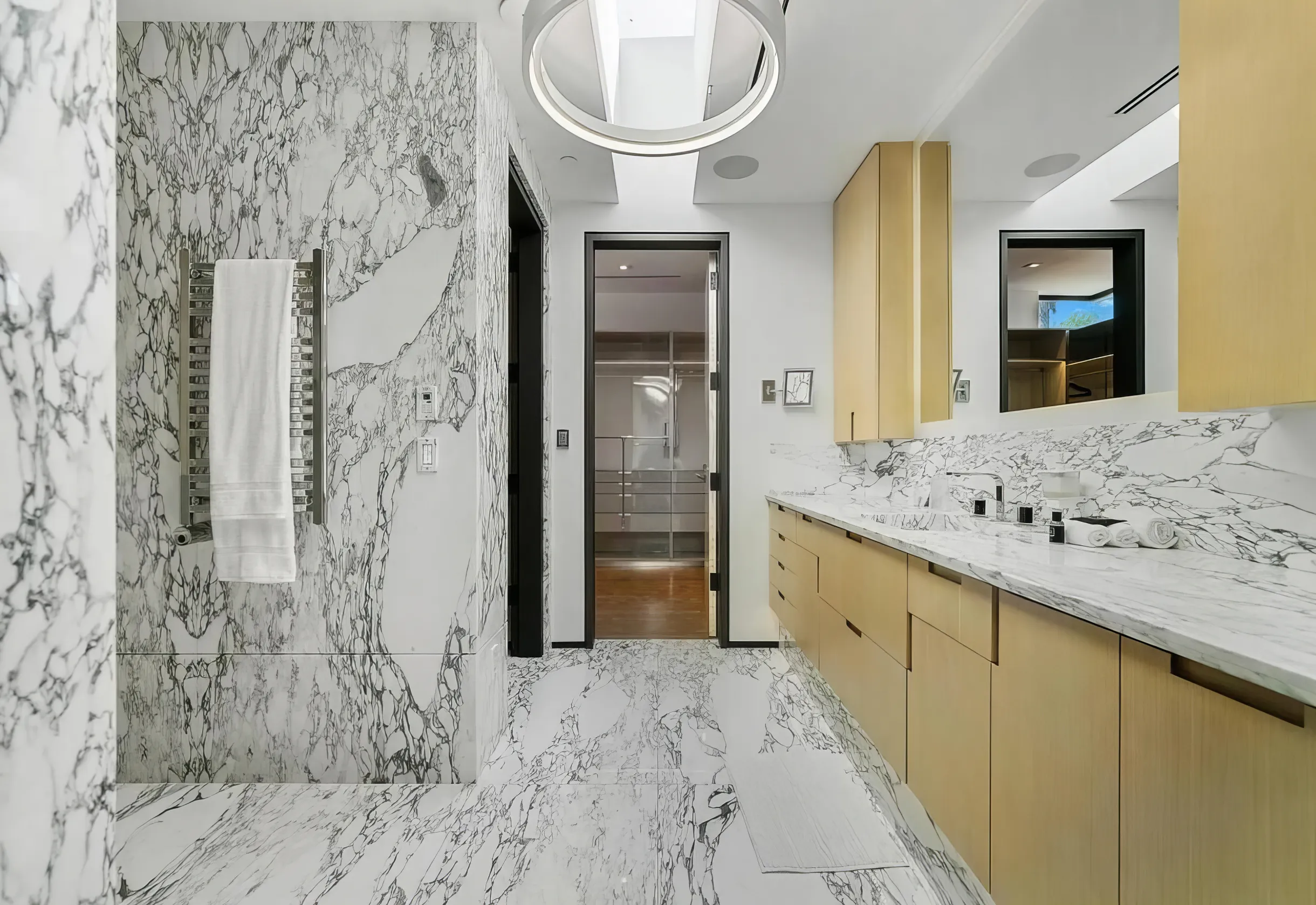 Wander Beverly Hills Golden #32