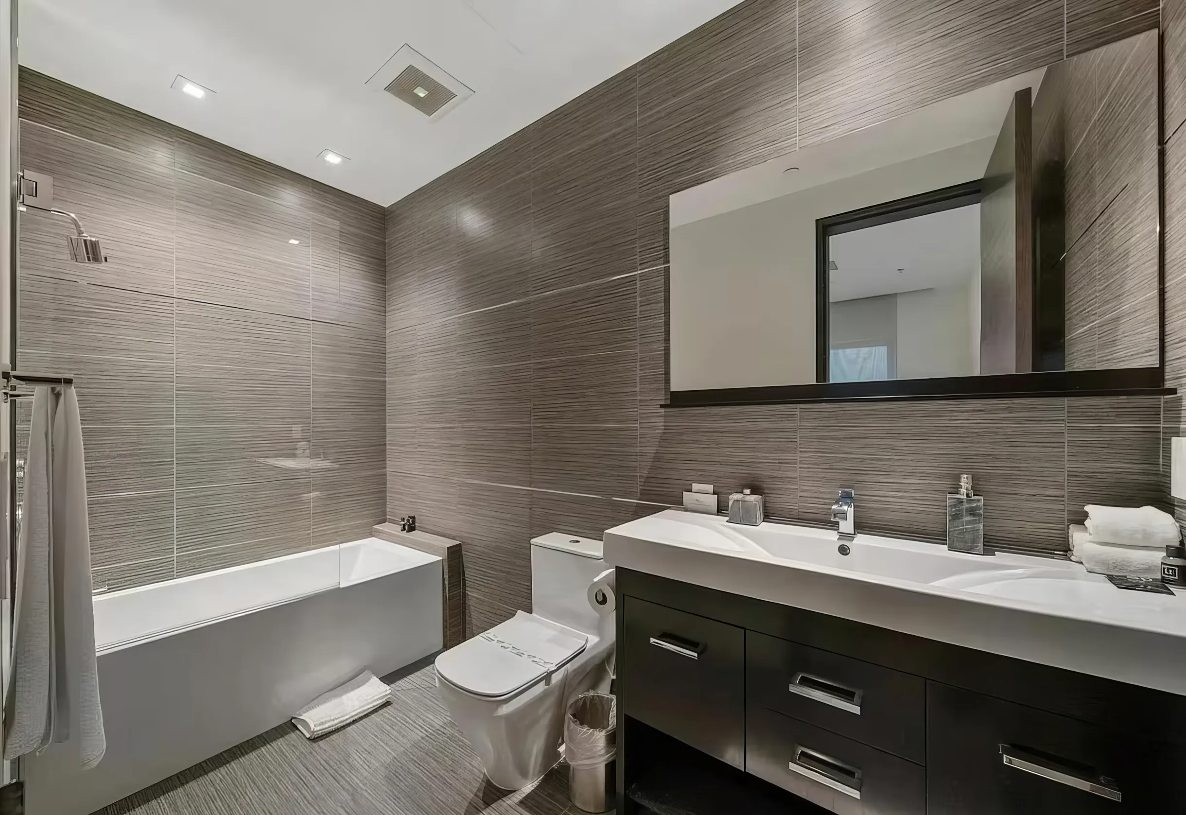 Wander Beverly Hills Golden #17