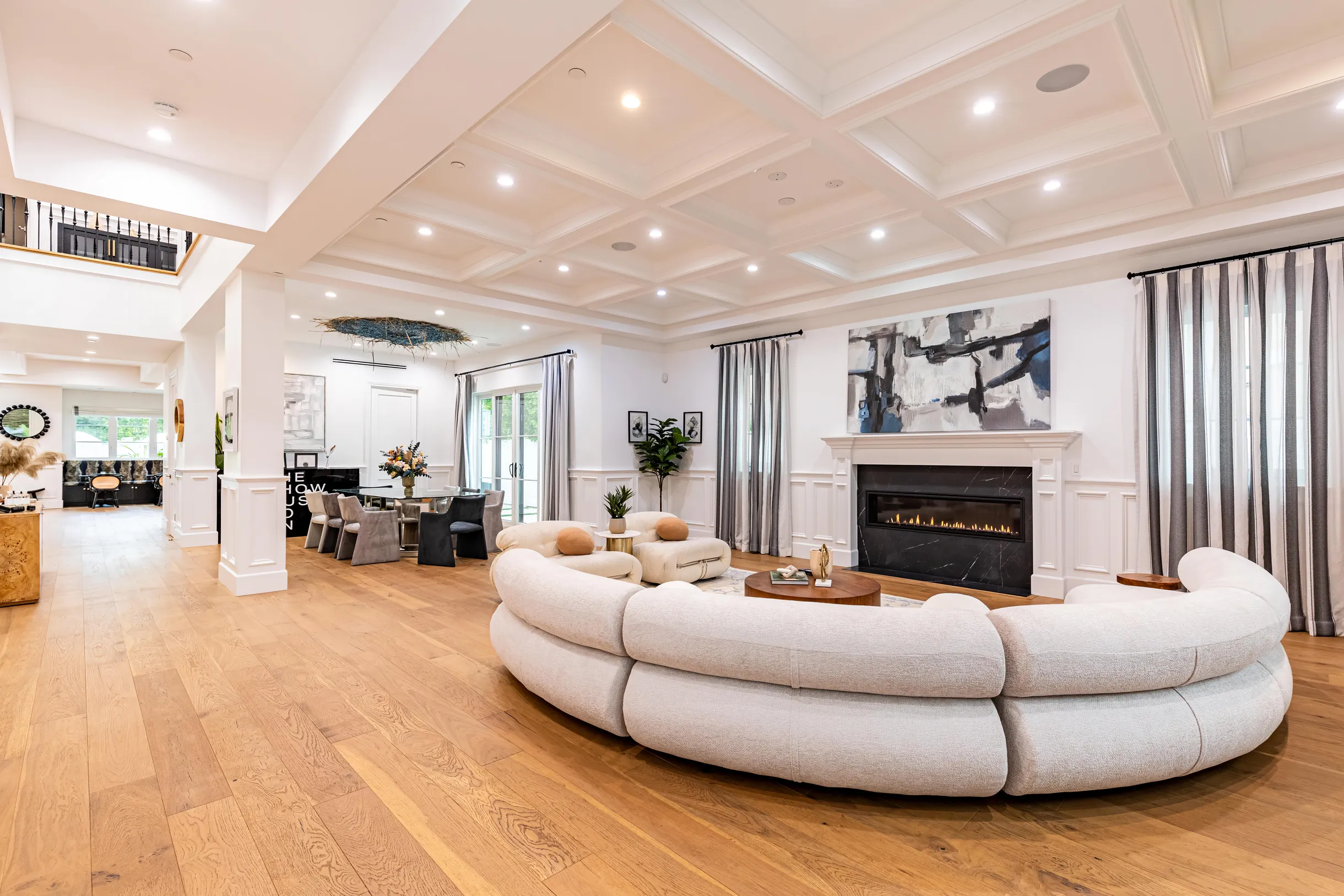 Wander Tarzana Retreat #25