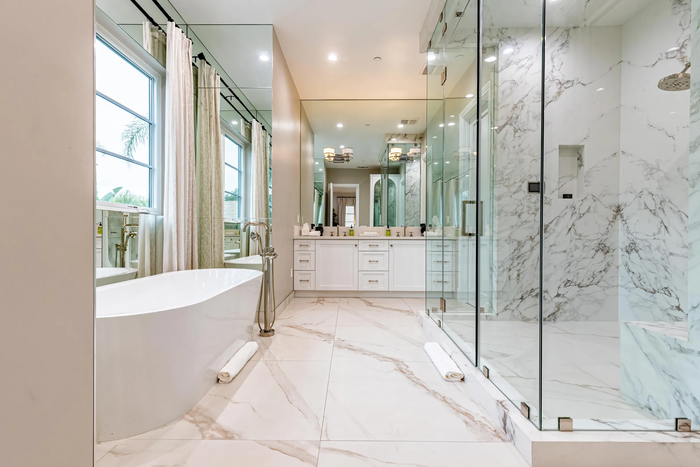 Wander Tarzana Retreat #29