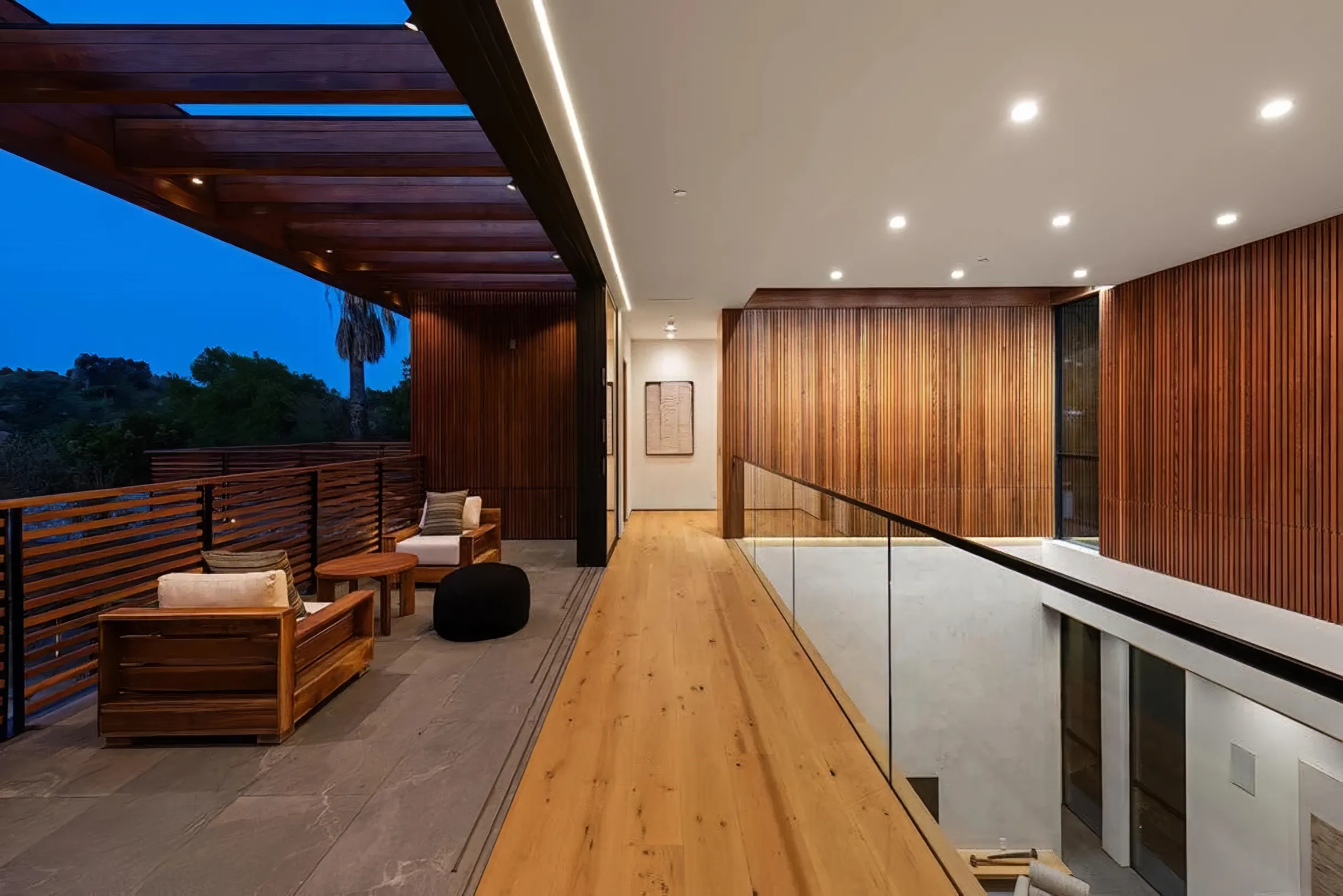 Wander Beverly Hills Oak #22