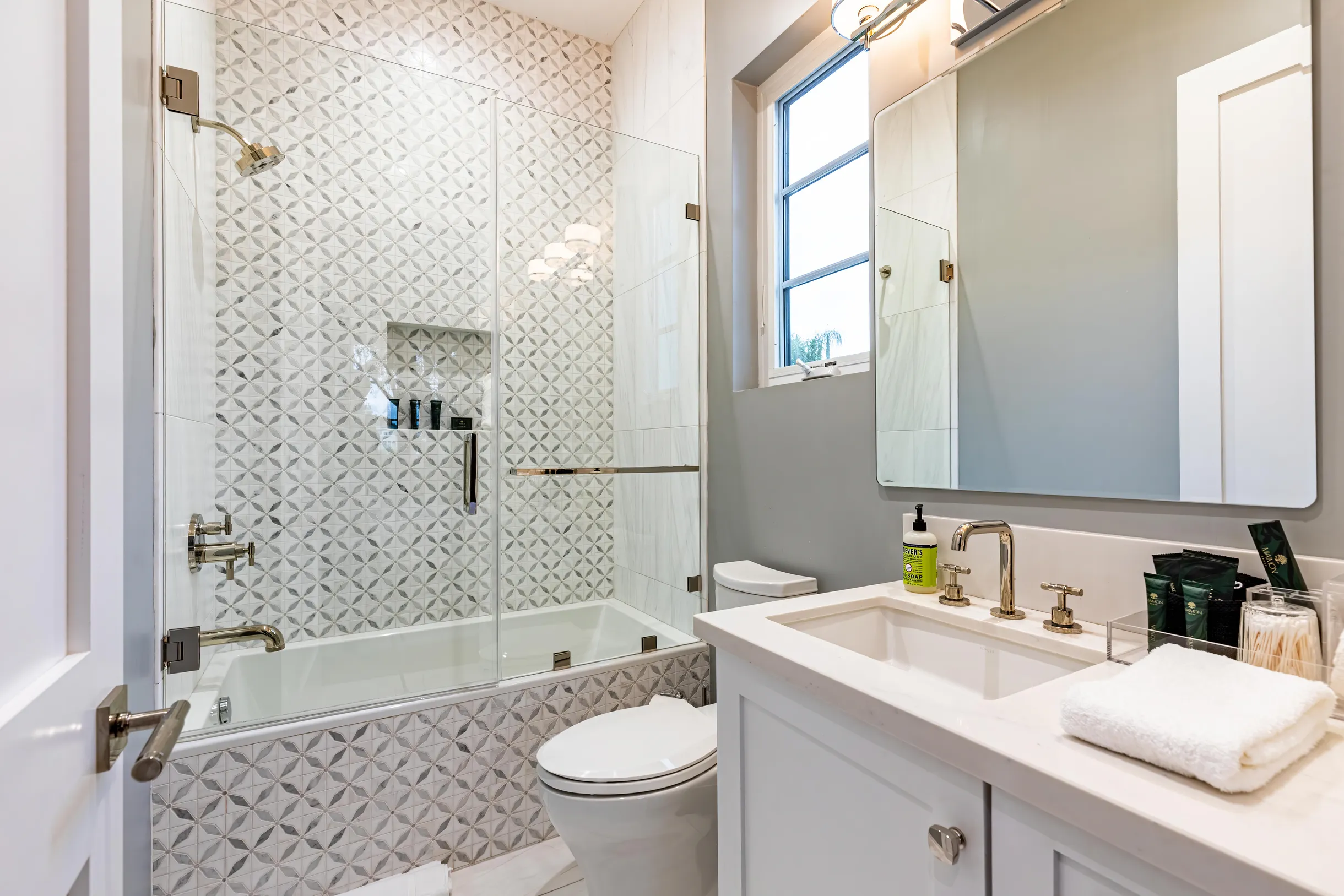 Wander Tarzana Retreat #14