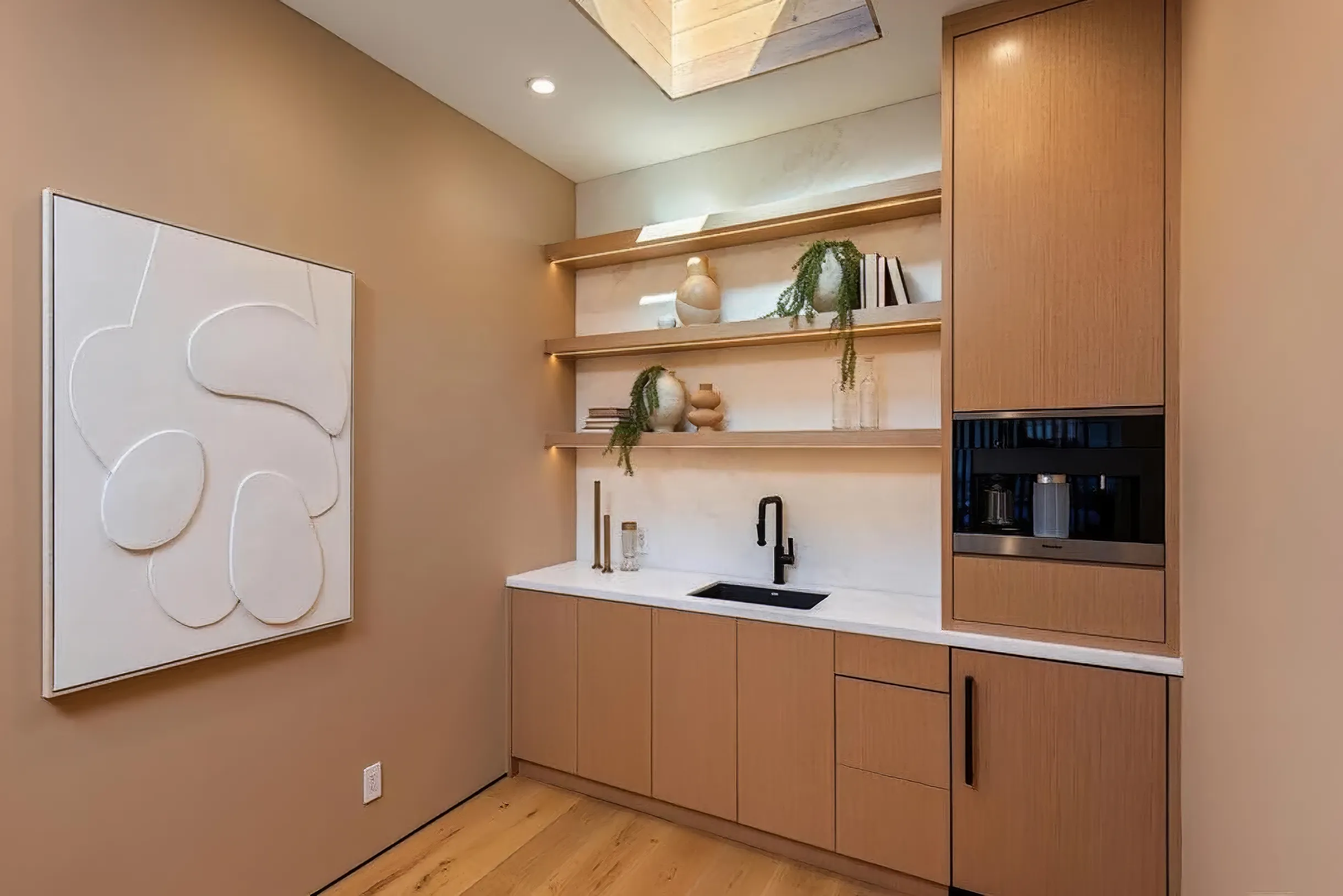 Wander Beverly Hills Oak #33