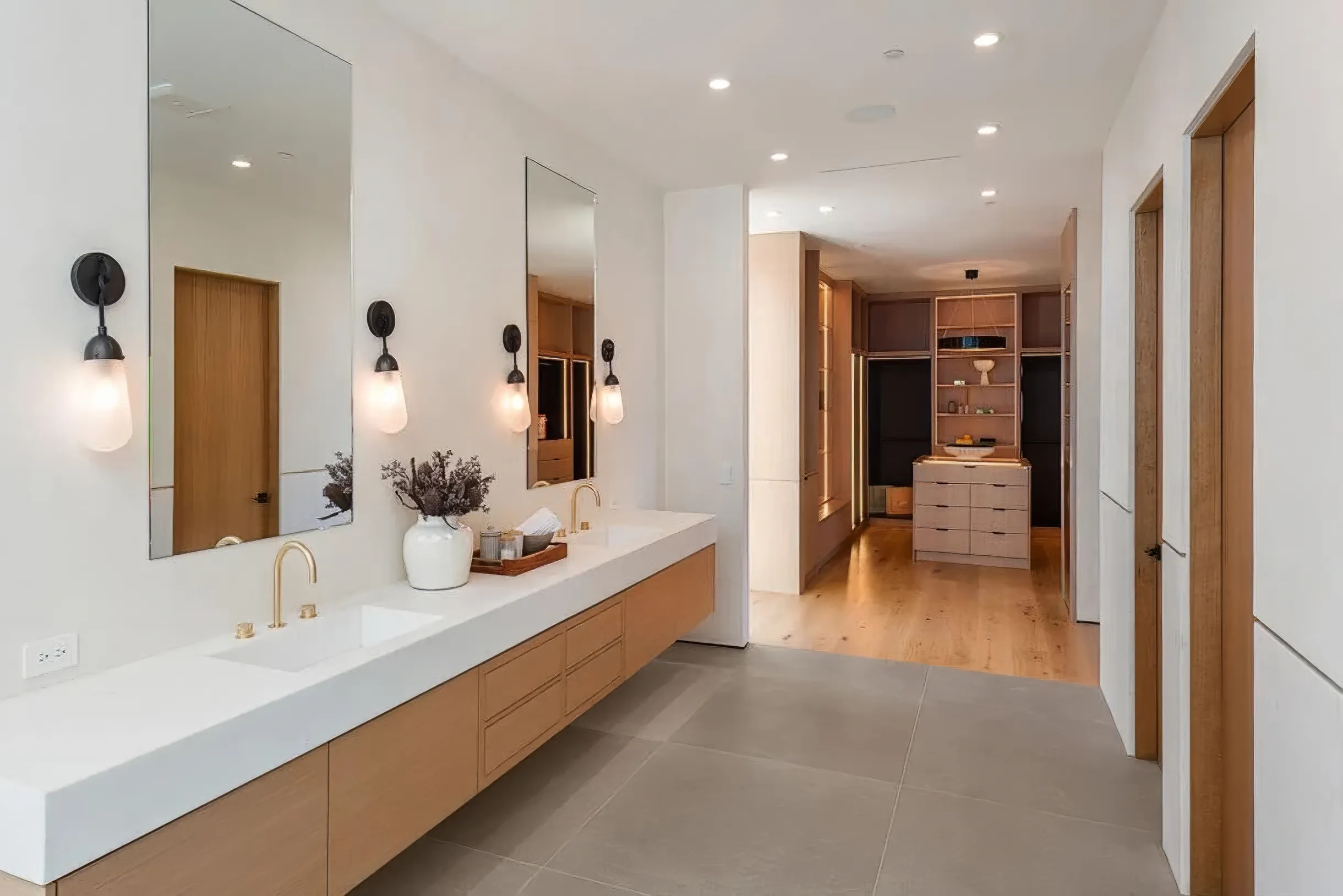 Wander Beverly Hills Oak #38