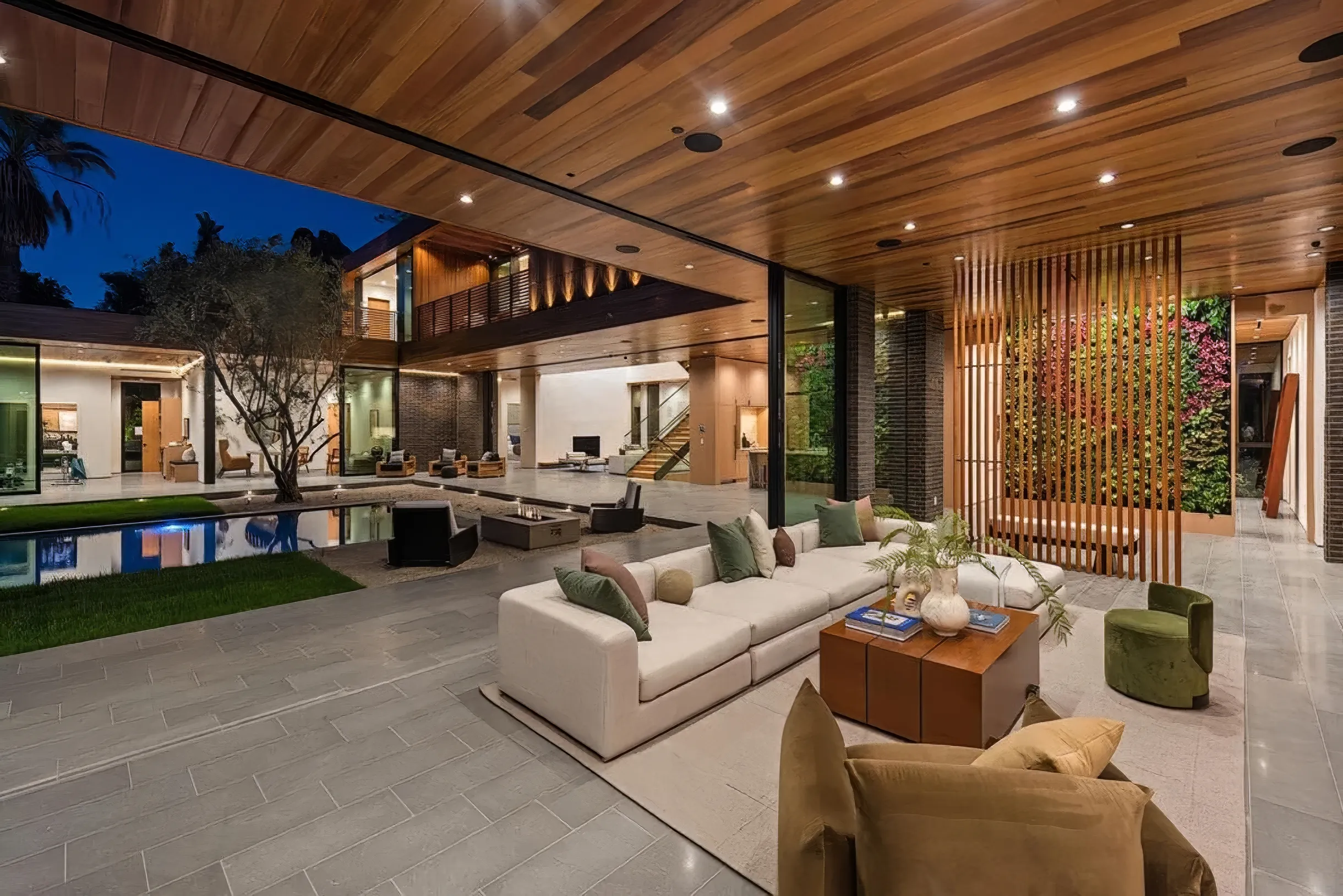 Wander Beverly Hills Oak #47