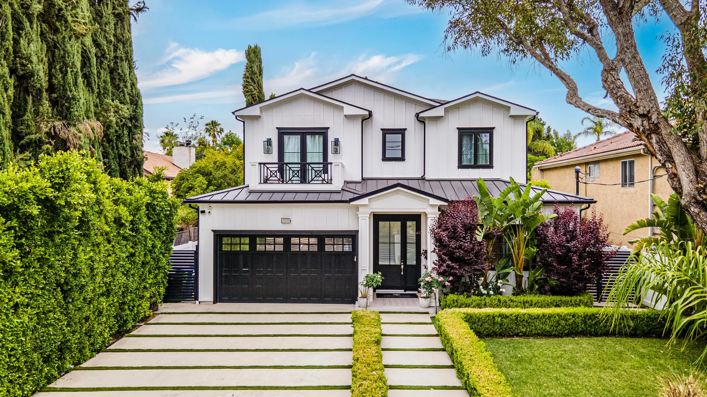 Wander Tarzana Retreat #58