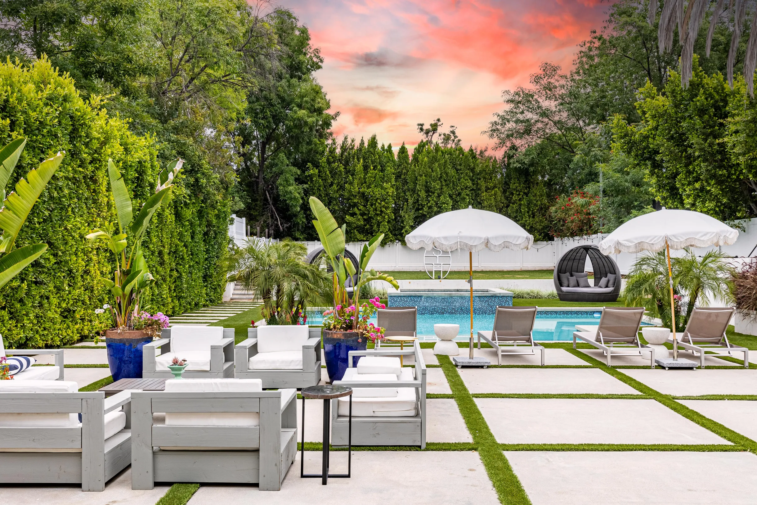 Wander Tarzana Retreat #55