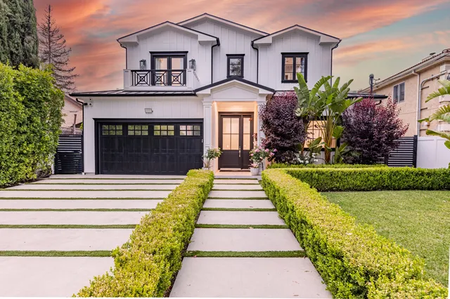 Wander Tarzana Retreat #4