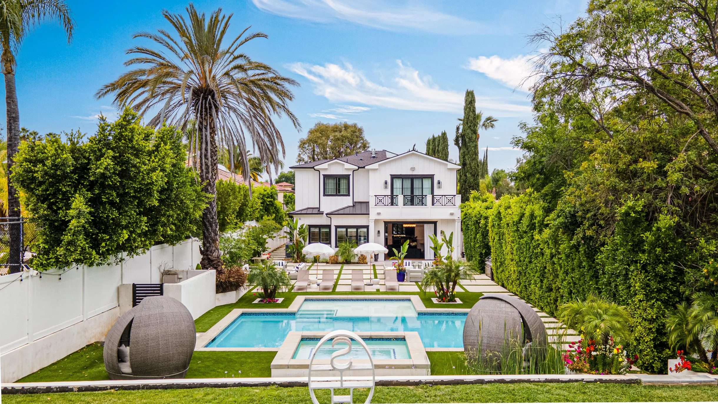 Wander Tarzana Retreat #56