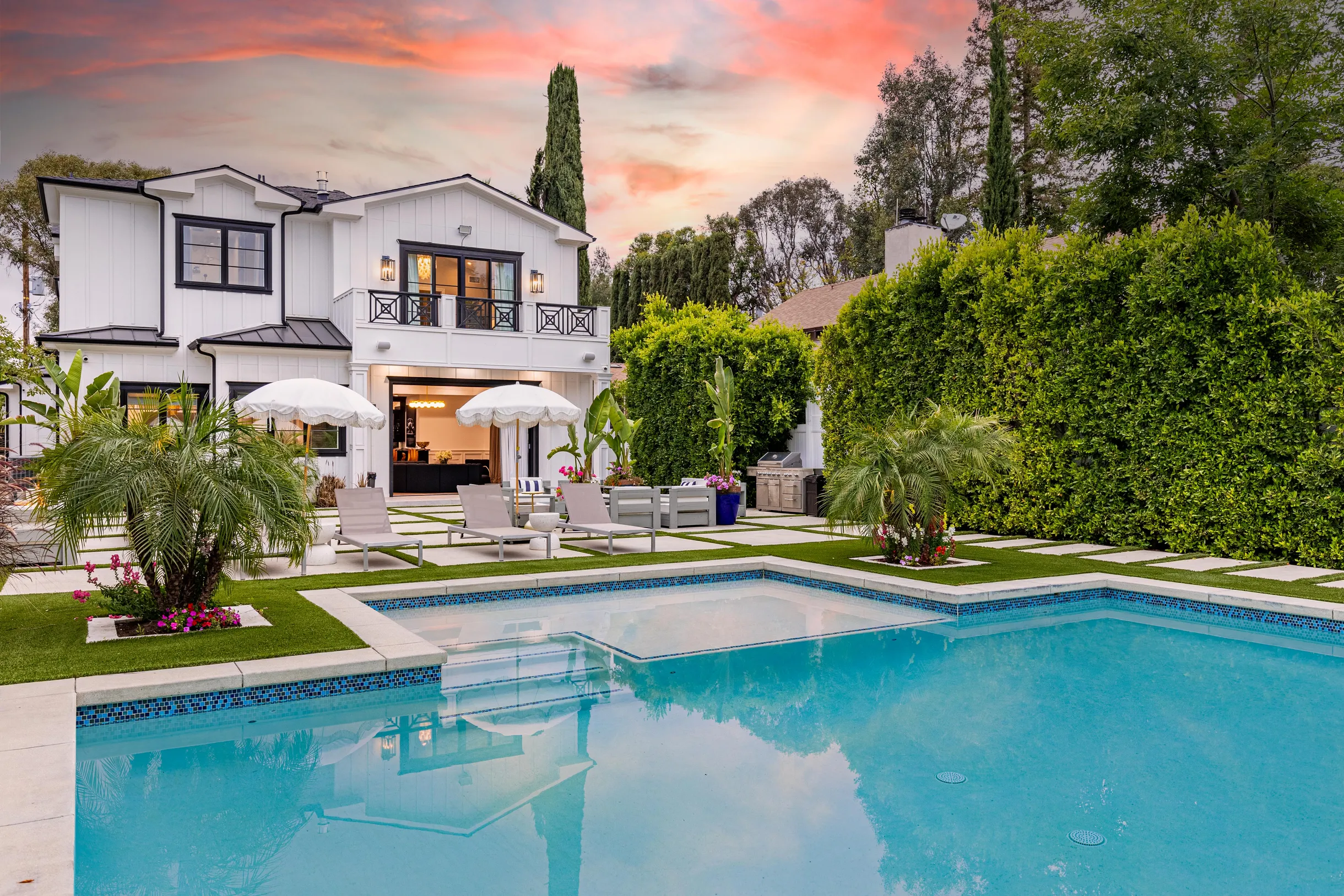 Wander Tarzana Retreat #46