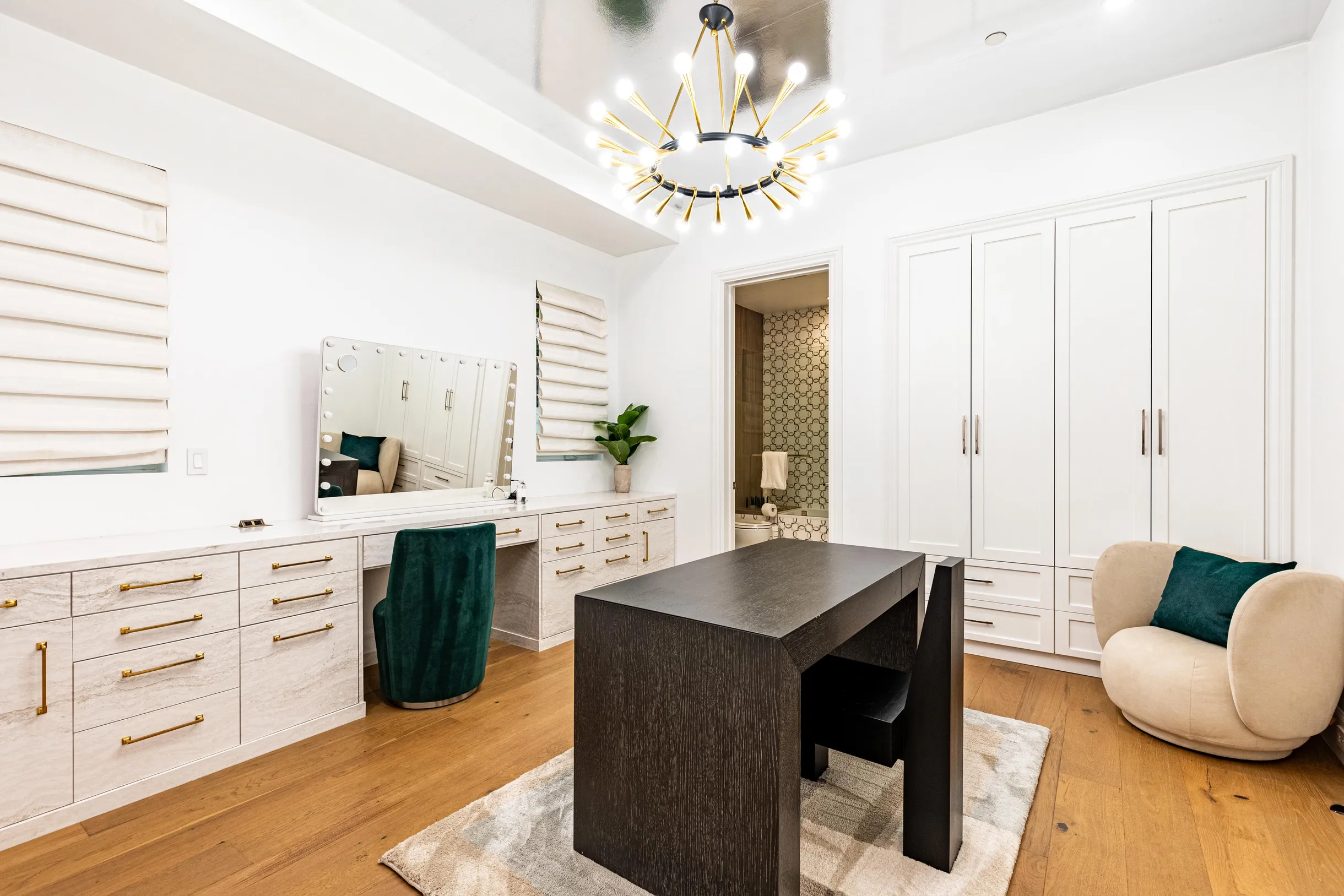 Wander Tarzana Retreat #23