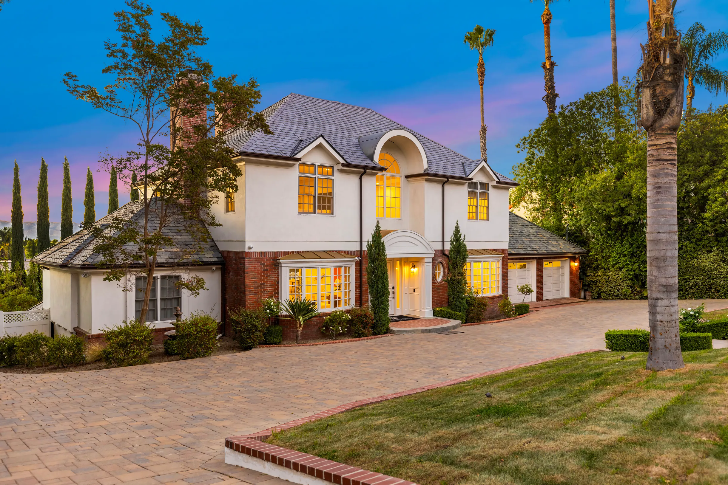 Wander Sherman Oaks Vista