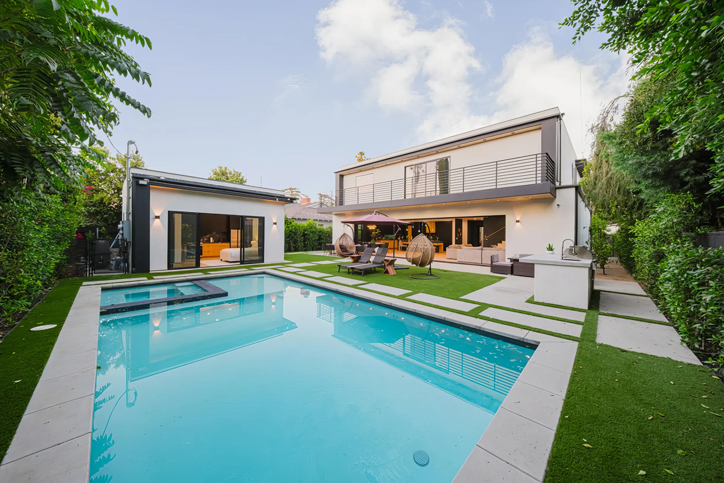 Wander Sherman Oaks Villa #37