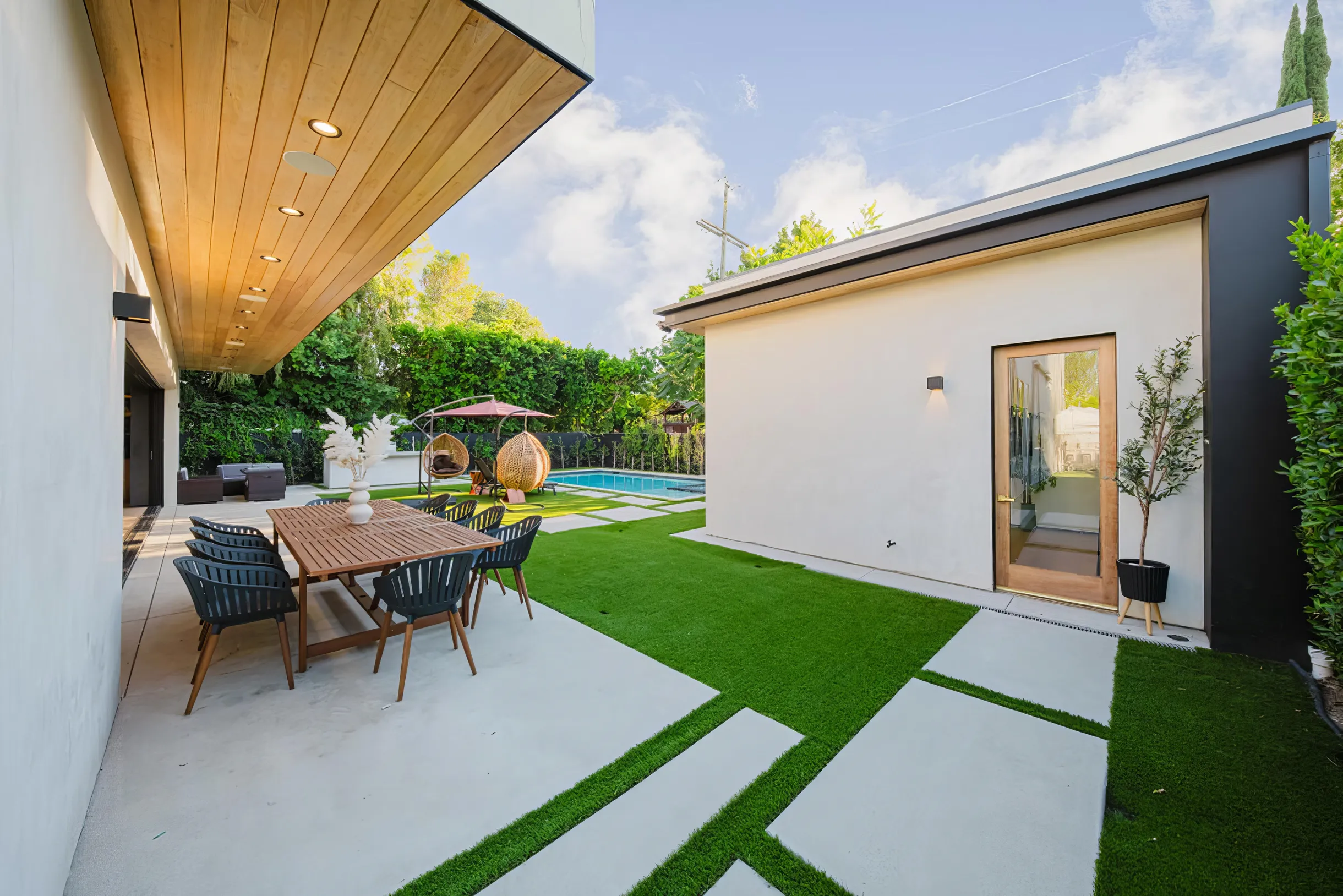 Wander Sherman Oaks Villa #48